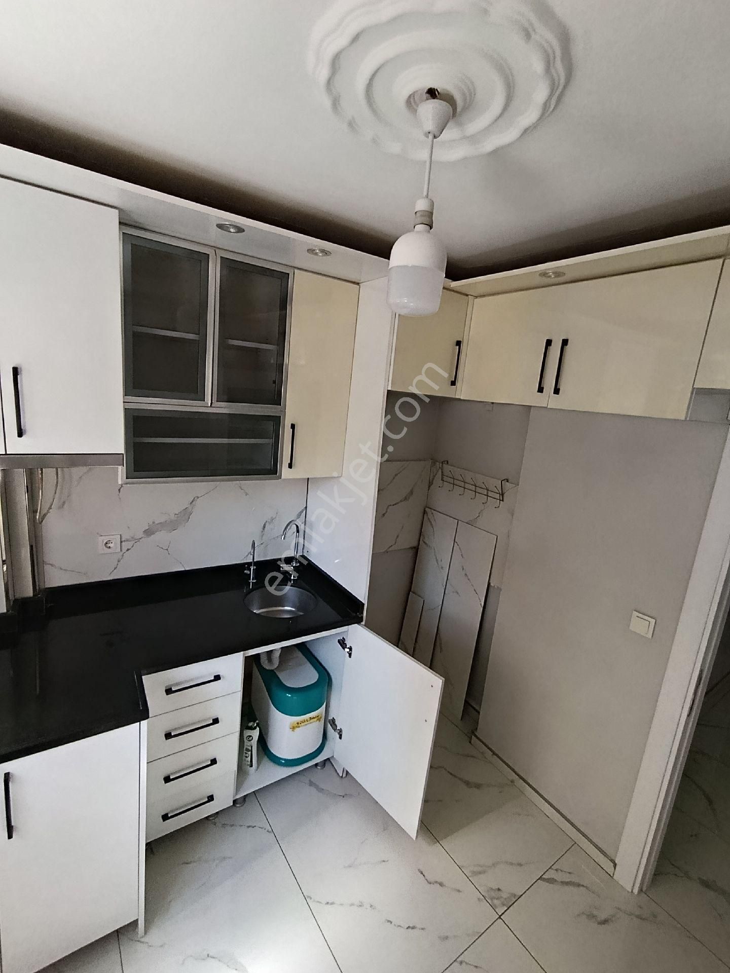 Araz Gayrimenkul 75 Yıl Mahallesinde Satılık Bodrum Daire - Görsel 9