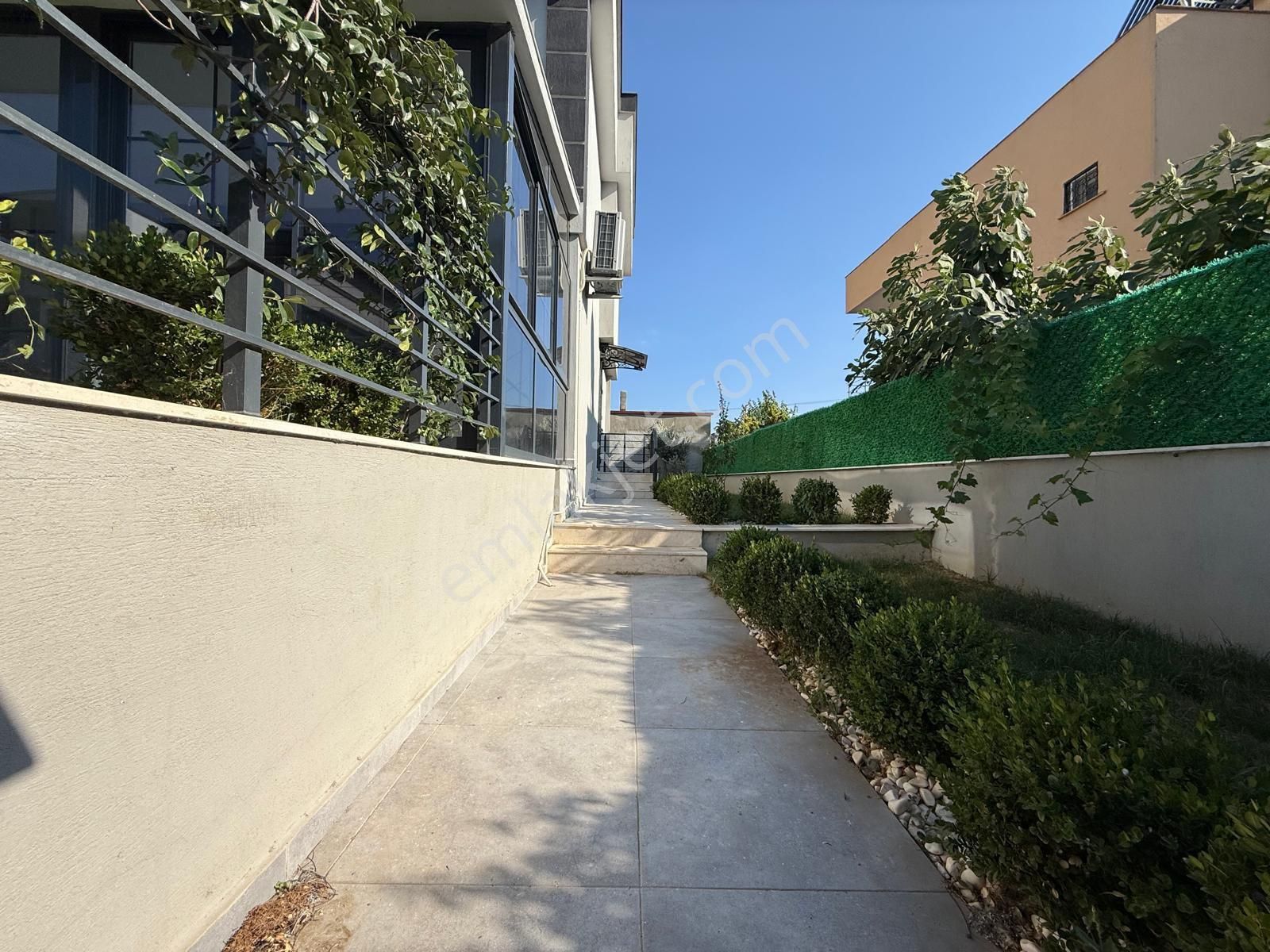 Seferihisar Doğanbeyde Satılık Müstakil 3+1 Villa / Tamamen Tek Bağımskz - Görsel 4