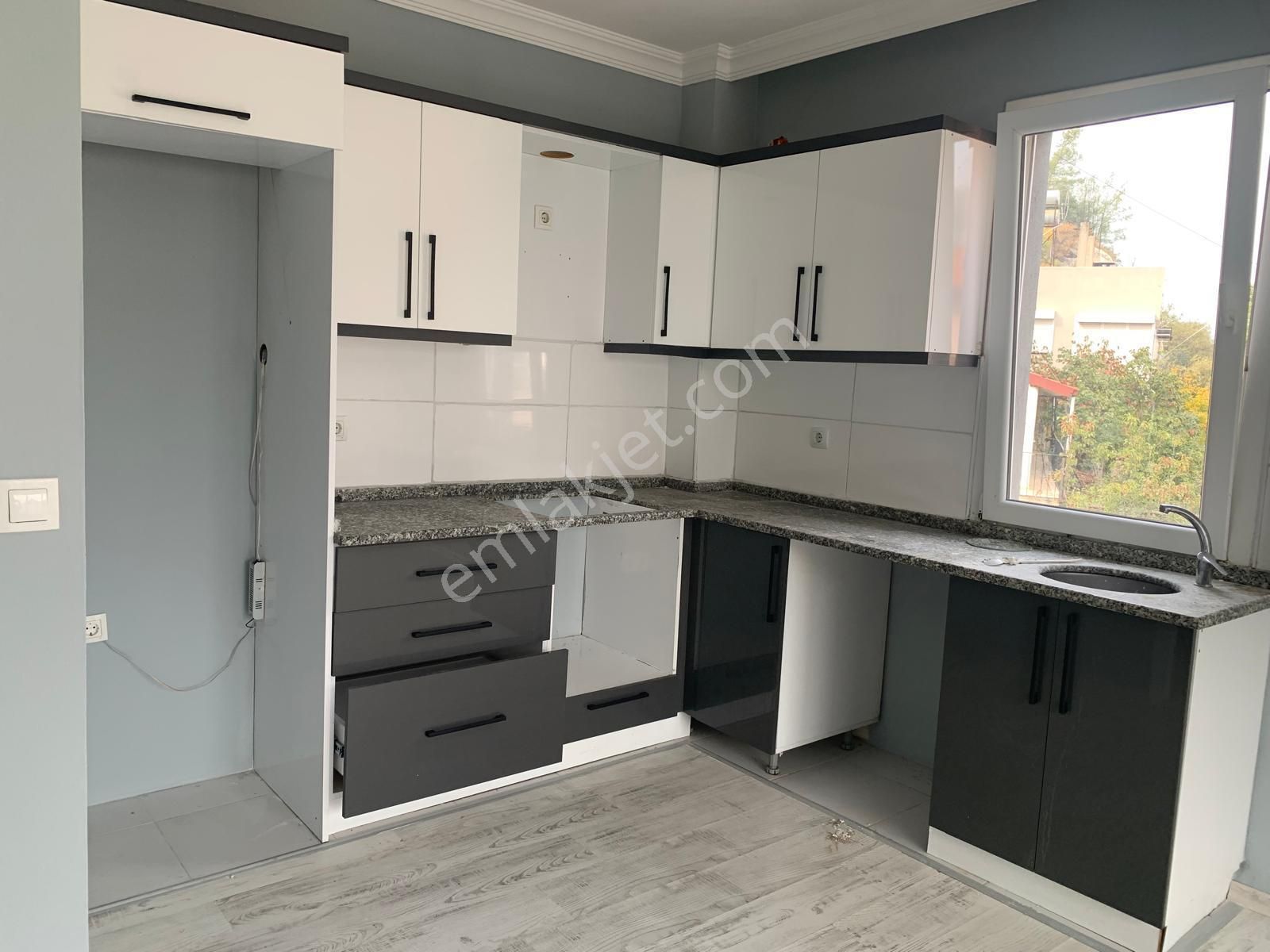 Stop’tan Kesikkapı 3+1 Çatı Dubleks Daire - Görsel 2