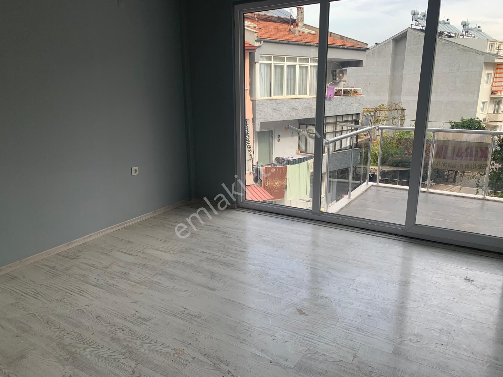 Stop’tan Kesikkapı 3+1 Çatı Dubleks Daire - Görsel 3
