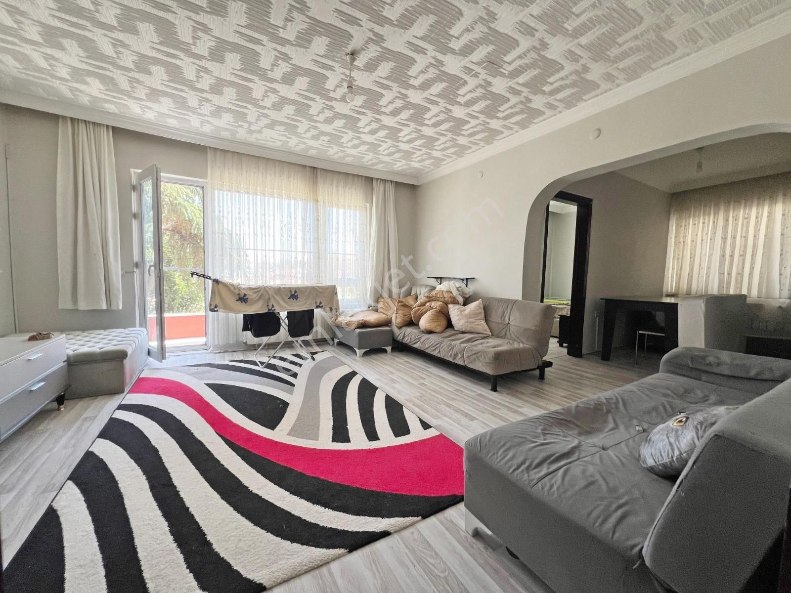 Relax'tan Bağcı Caddesi'nde 2+1 Bahçeli Manzaralı Eşyalı Kiralık