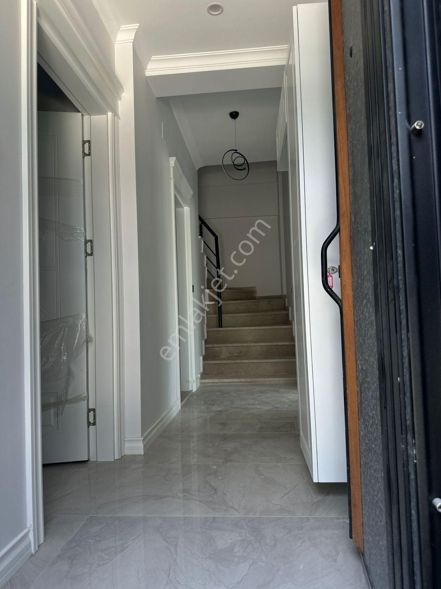 Dalaman Karaçalı Mahallesi Site İçi Havuzlu Tripleks Villa - Görsel 16