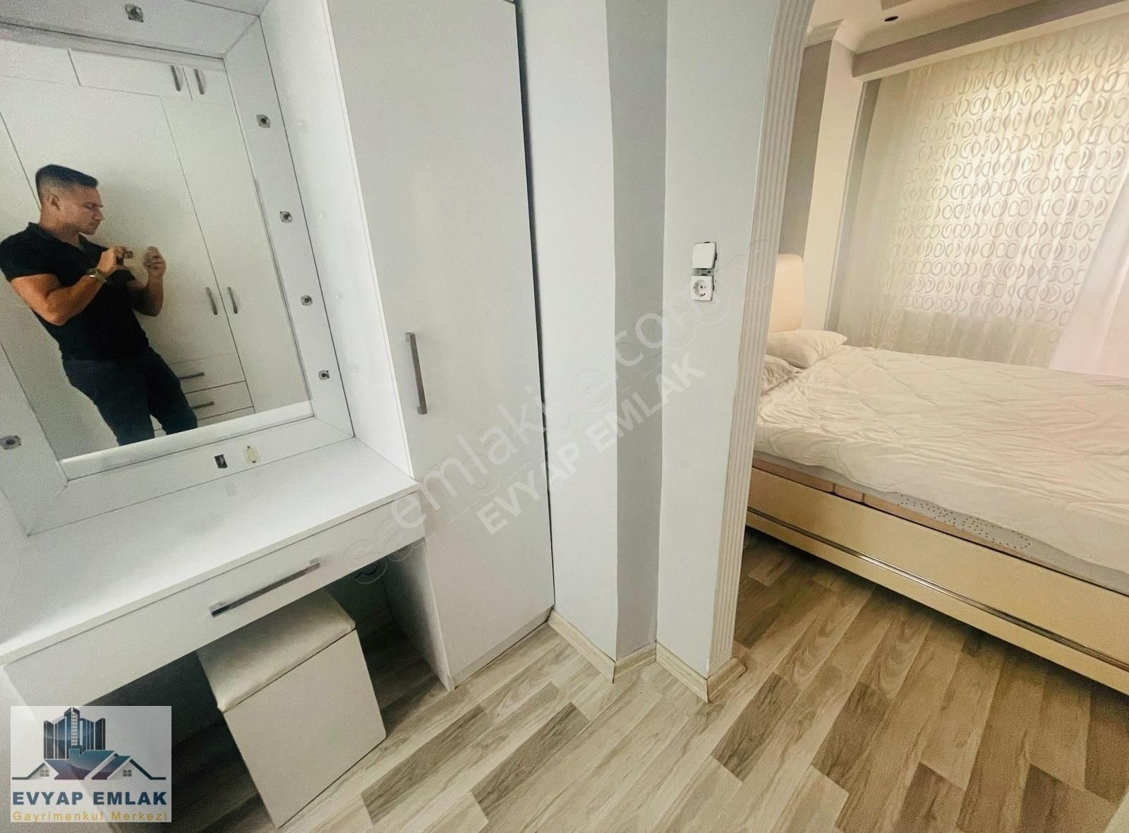 Bahçelievler Yayla Merkez'de Asansörlü 2+1 Eşyalı Daire