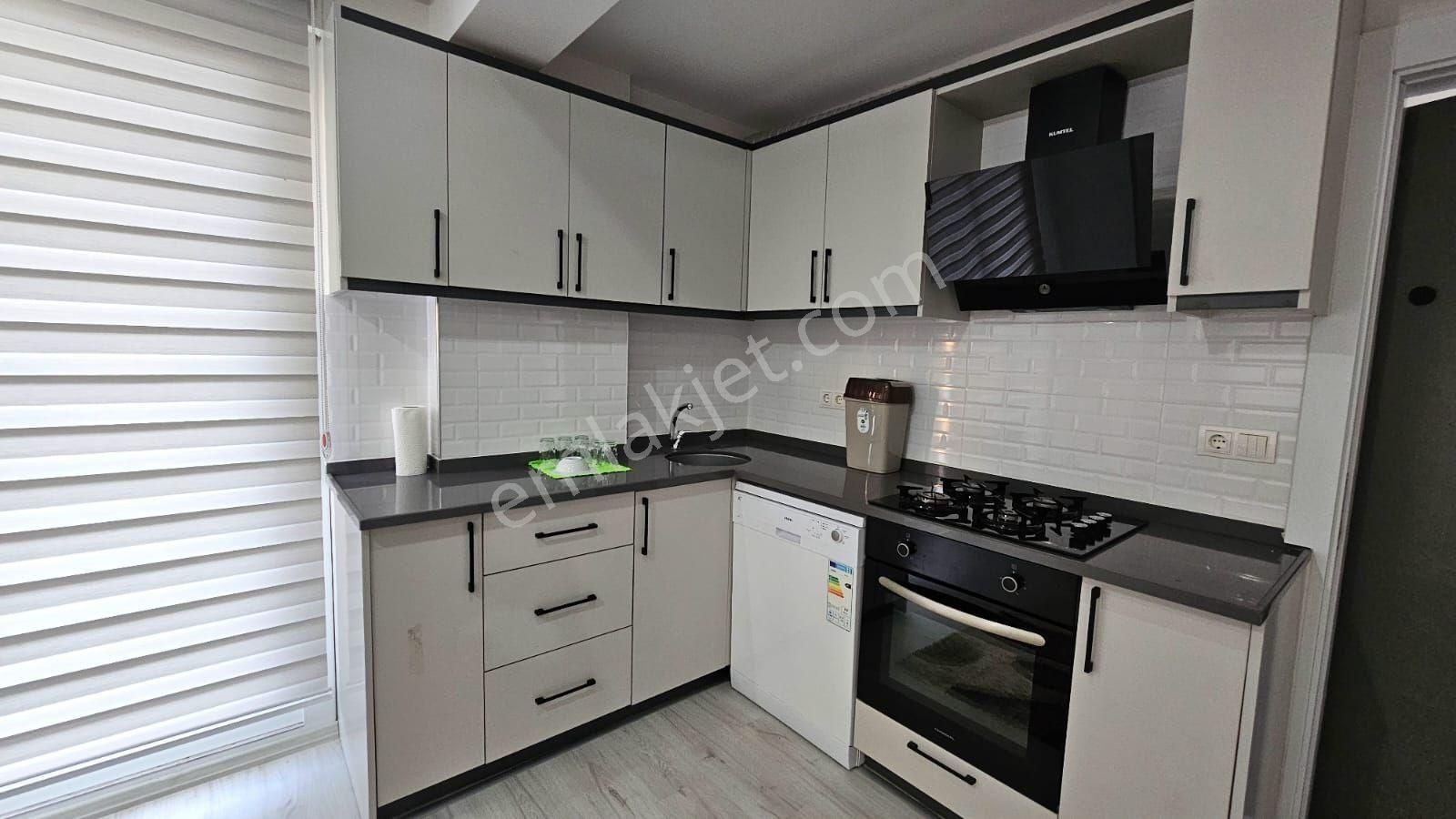 Ayb Gayrimenkulden Çamköy Mahallesinde 1+1 Sıfır Eşyalı Daire