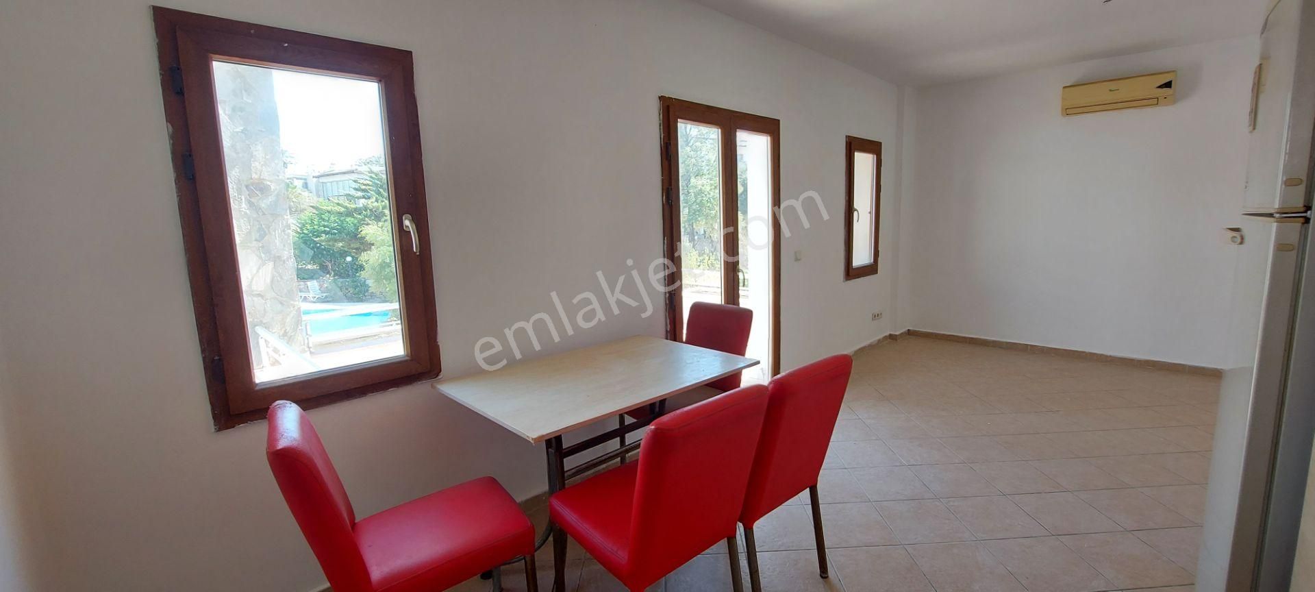 Merkez Marinaya Yürüme Mesafesinde Havuzlu Bakımlı Elit Sitede - Görsel 6