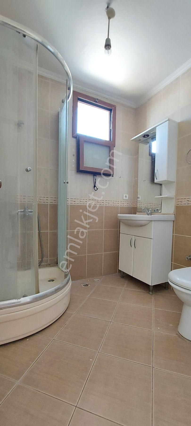 Merkez Marinaya Yürüme Mesafesinde Havuzlu Bakımlı Elit Sitede - Görsel 18