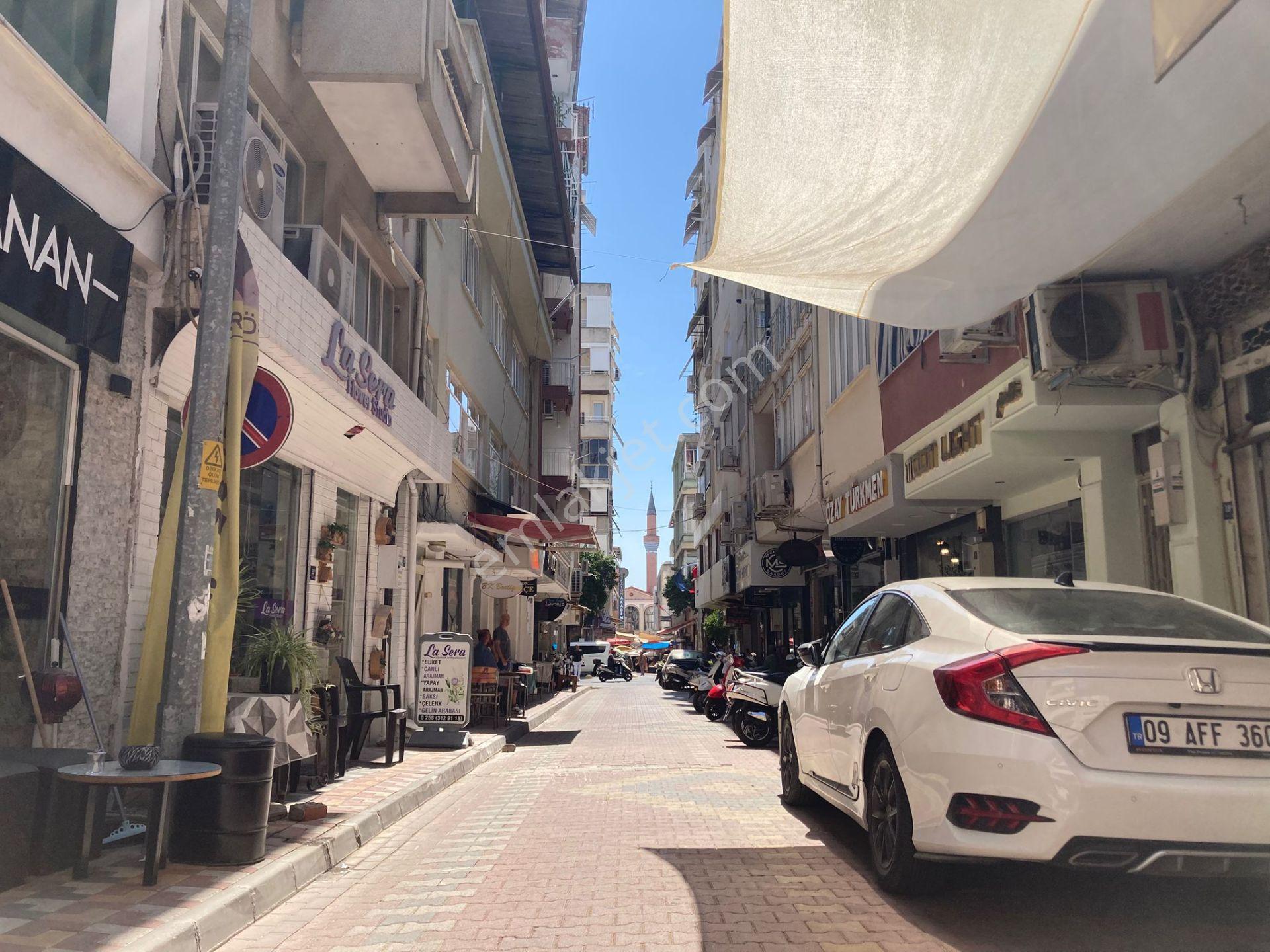 Nazilli Kuaförler Sokağında Satılık 140m² 3 Katlı Dükkan - Görsel 6