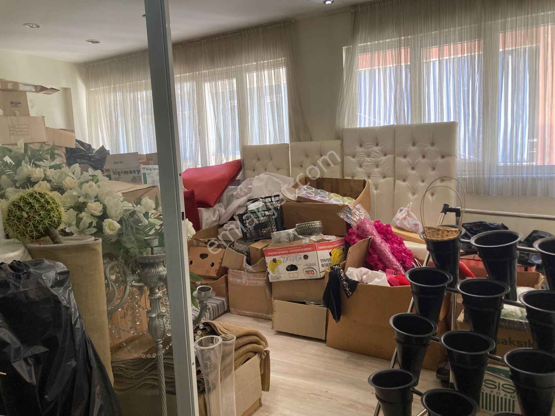 Nazilli Kuaförler Sokağında Satılık 140m² 3 Katlı Dükkan - Görsel 15
