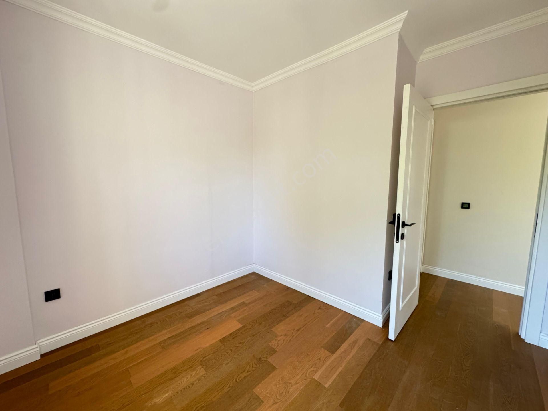 Agr Group'tan Konacık Merkez Satılık Düz Ayak 3+1 Daire - Görsel 24