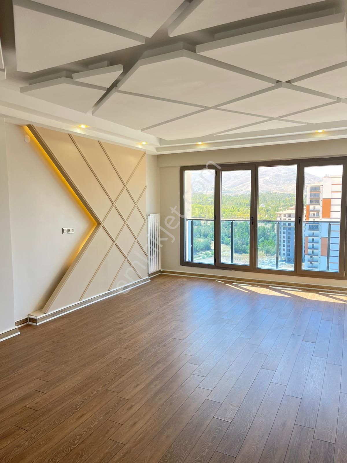 Bostanbaşında 5+1 Full Yapılı Kiralık Akıllı Daire