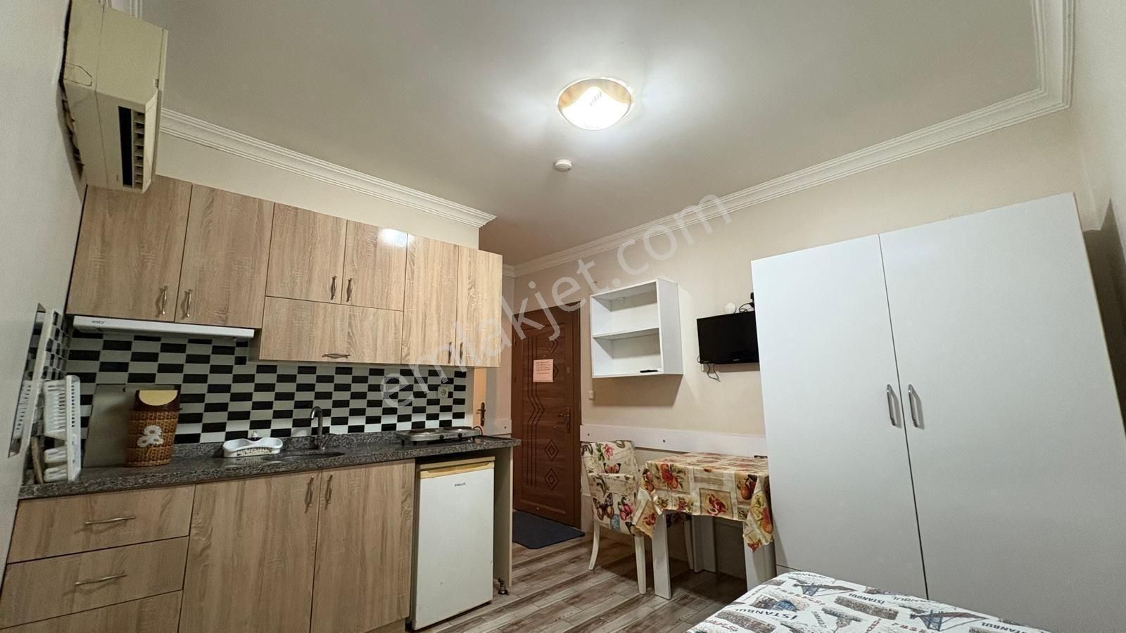 İller Kavşağı Civarında Eşyalı Daire 1+0