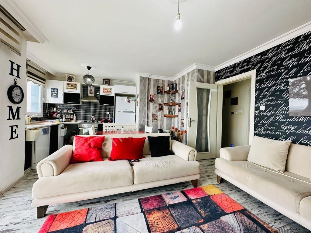 Kuşadası Merkeze Yakın Ful Deniz Manzaralı Eşyalı 2+1 Geniş Satılık Daire - Görsel 24