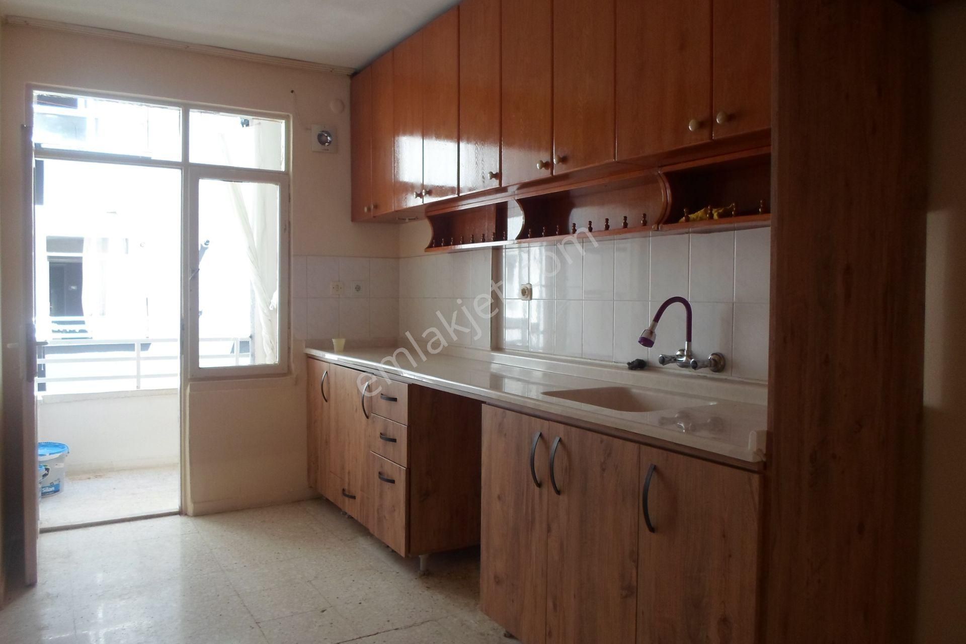 Aylık*mezitli*kalbi*3+1*site*otpark*boyalı*2 Klima*kiralık Daire
