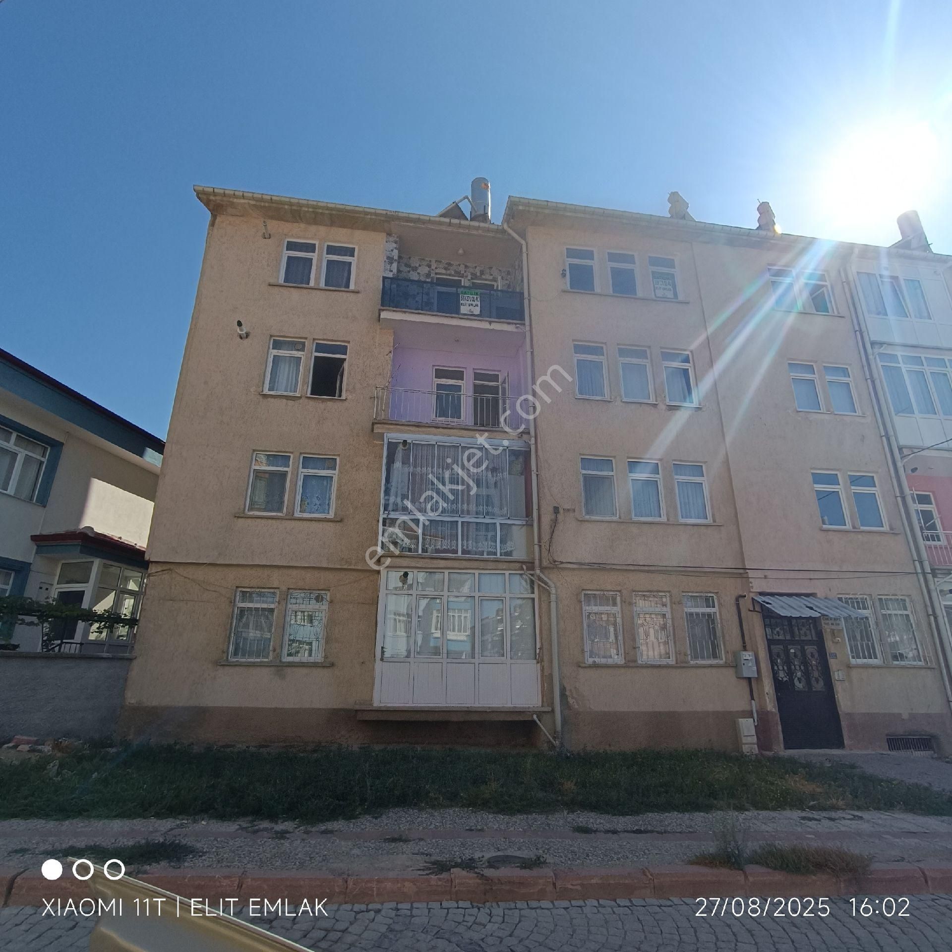Elit Emlak Satılık 2+1 Anıt Mahallesi