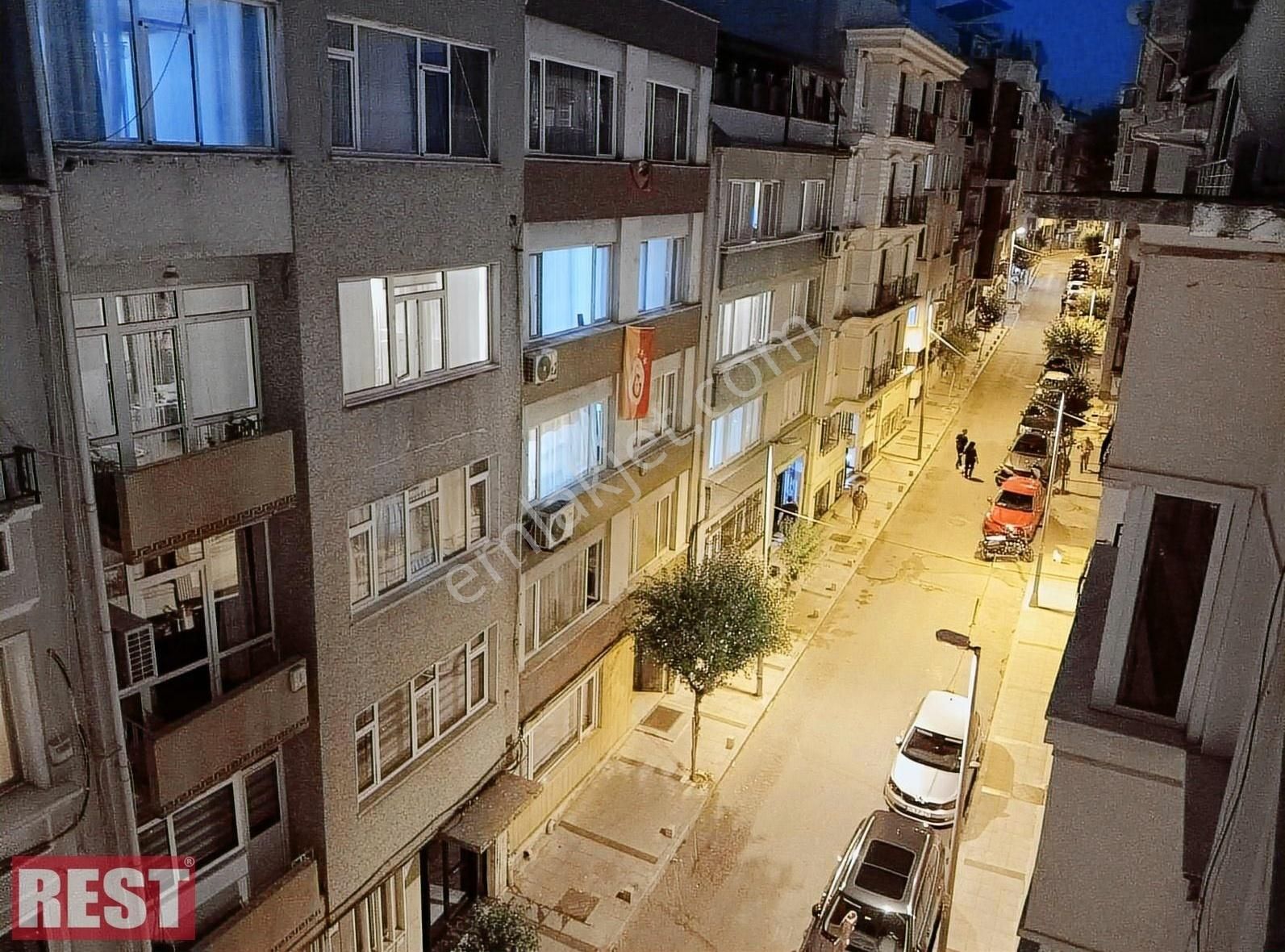 Şişli Merkezde Metroya Yakın Sıfır Tadilatı Tasarım Eşyalı