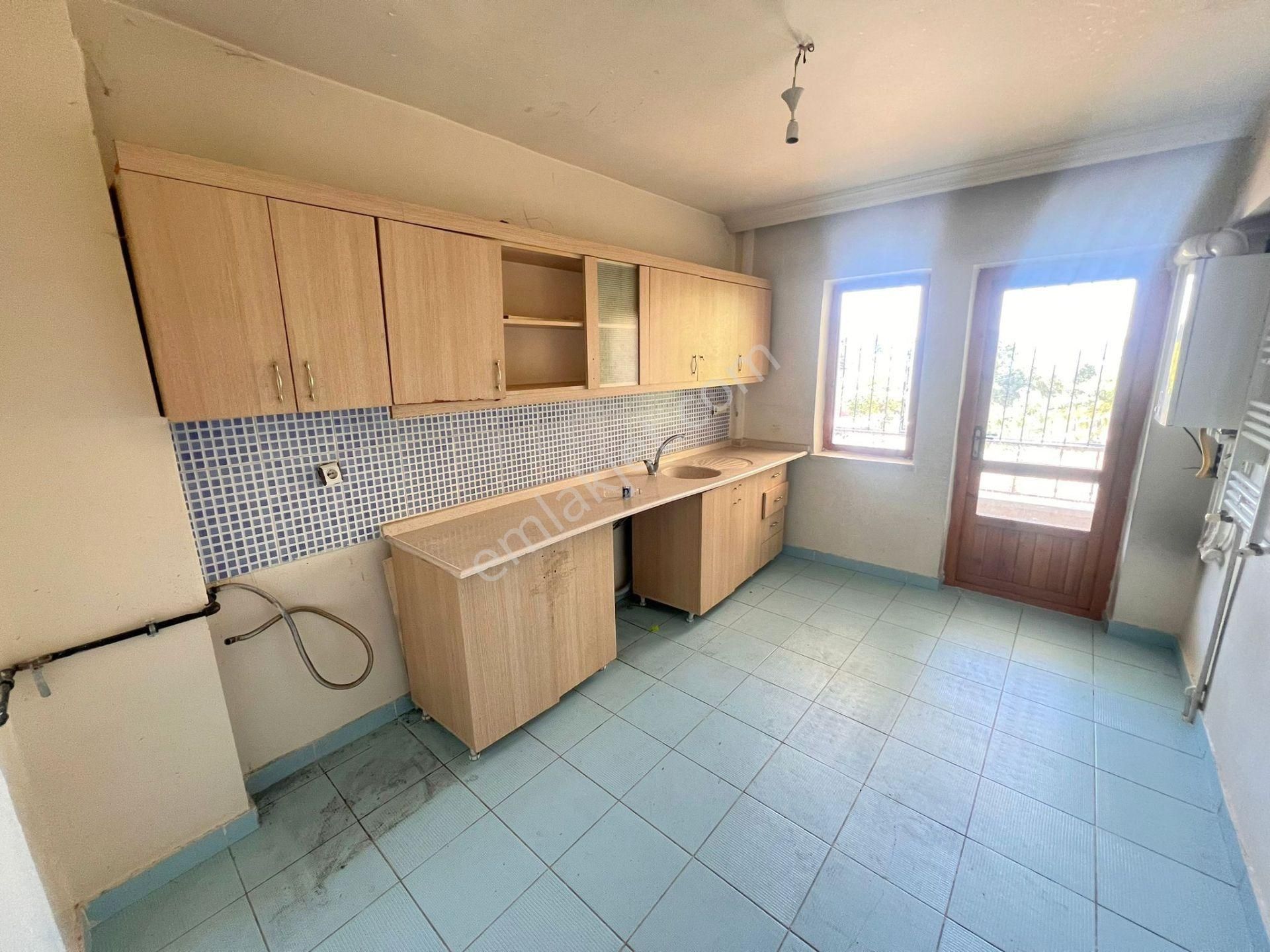 Şafak'tan Günsazak Cd Üzeri 3+1 Bağımsız Salon Asansörlü 1.katta - Görsel 6