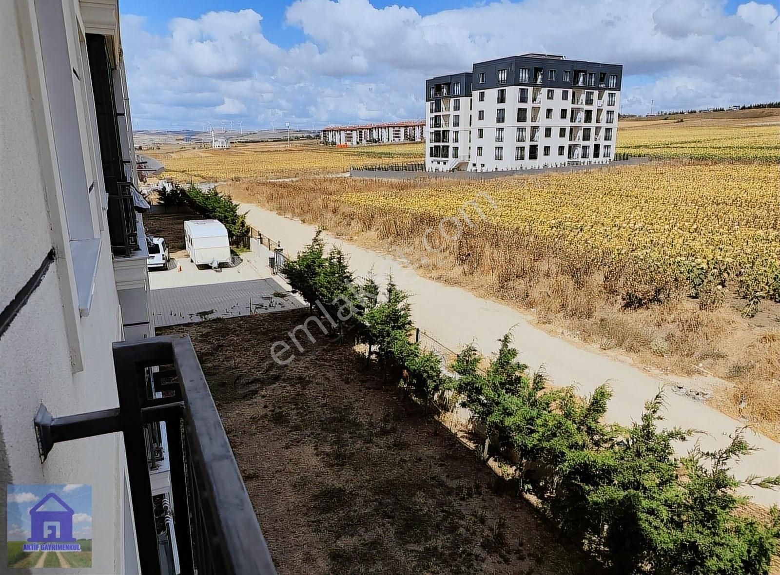 Silivri Bahçem Evleri Sitesinde Satılık 2+1 Yeni Daire