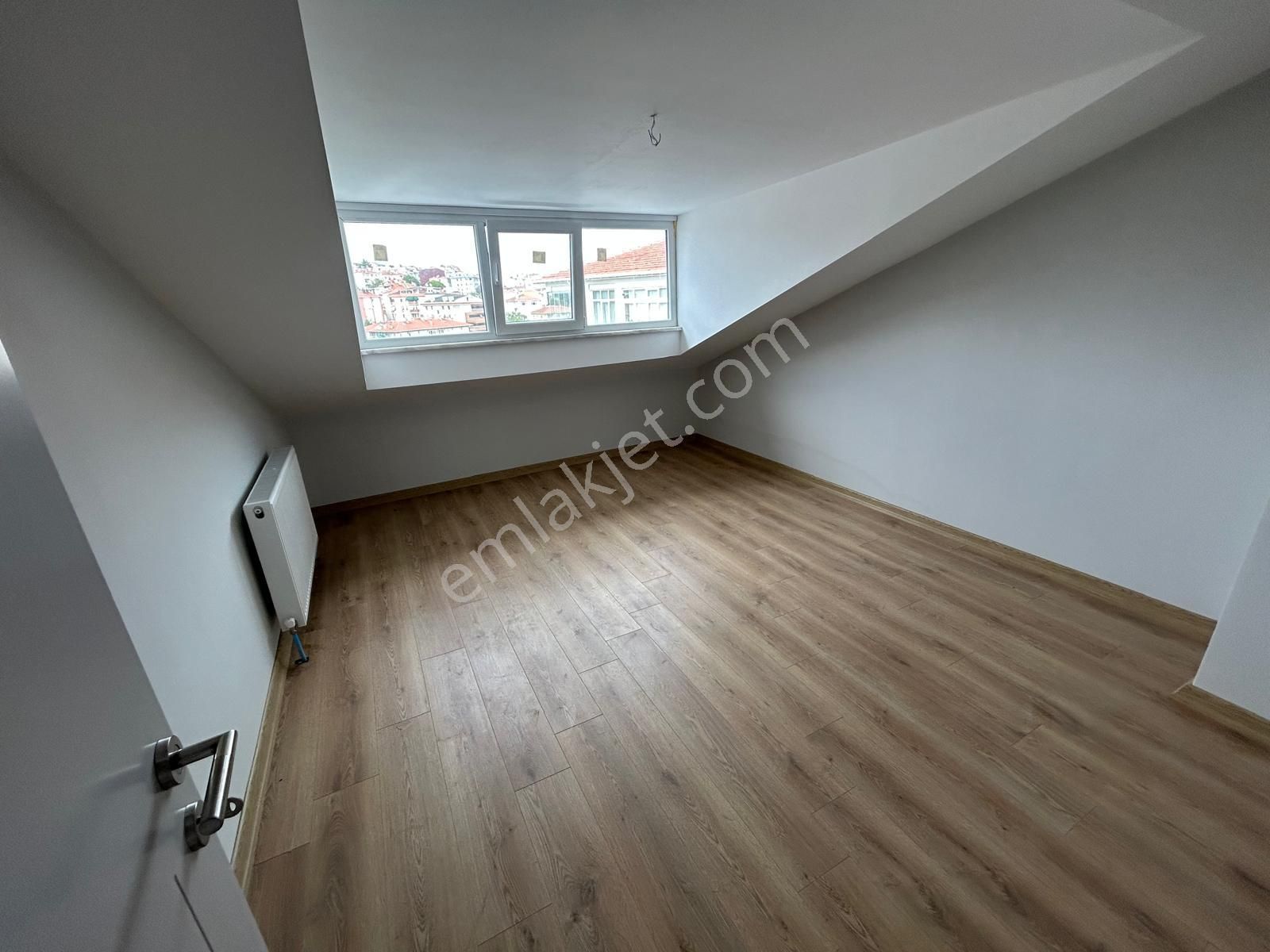 Üsküdar Fıstıkağacı Kısmi Deniz Manzaralı 3+2 Dubleks Daire - Görsel 24