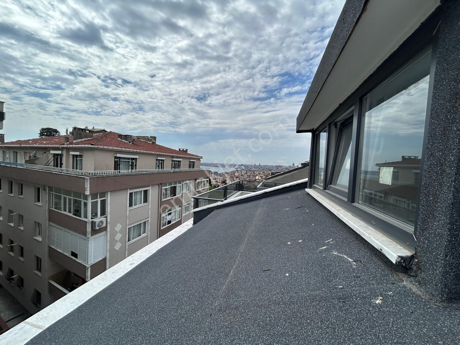 Üsküdar Fıstıkağacı Kısmi Deniz Manzaralı 3+2 Dubleks Daire - Görsel 2
