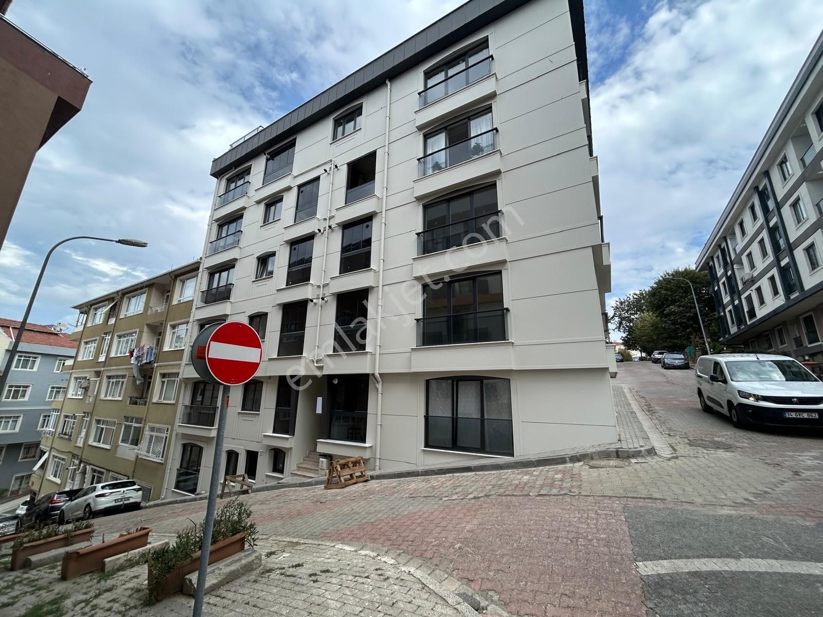 Üsküdar Fıstıkağacı Kısmi Deniz Manzaralı 3+2 Dubleks Daire