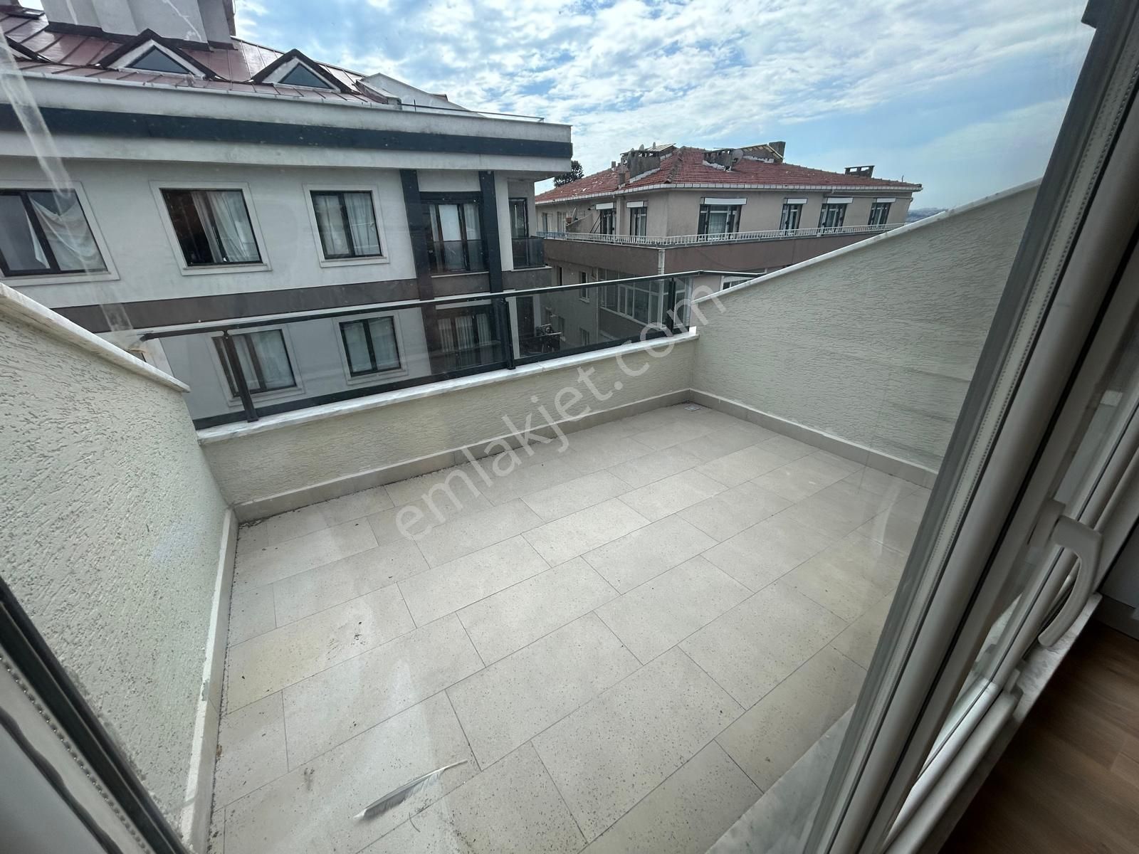 Üsküdar Fıstıkağacı Kısmi Deniz Manzaralı 3+2 Dubleks Daire - Görsel 6