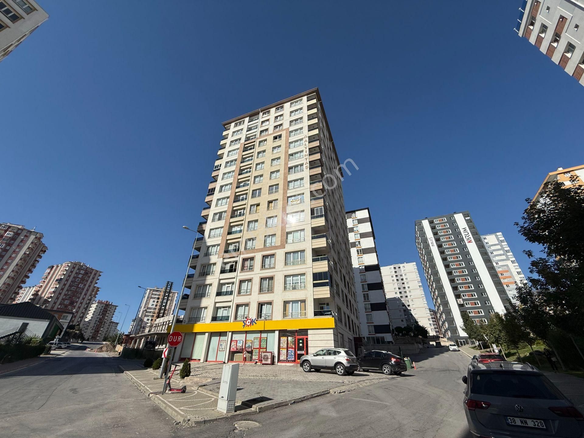 Global Emlak Talas Mevlana'da Yüksek Kira Getirili Satılık 2.5+1 Daire