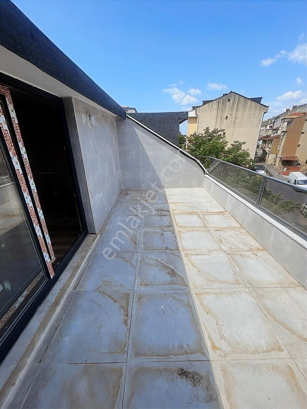 Üsküdar Merkezde 2+1 Dubleks Teraslı Daire