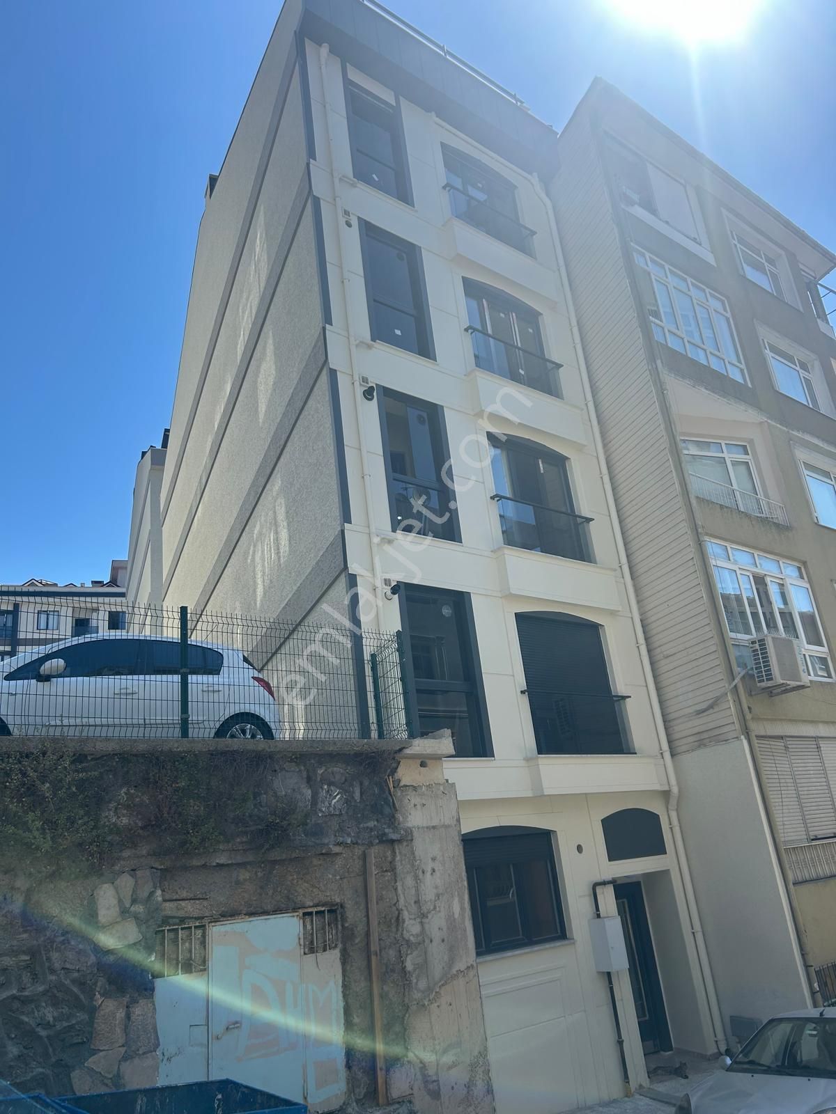 Üsküdar Fıstıkağacı 1+1 Yeni Bina Satılık Daire