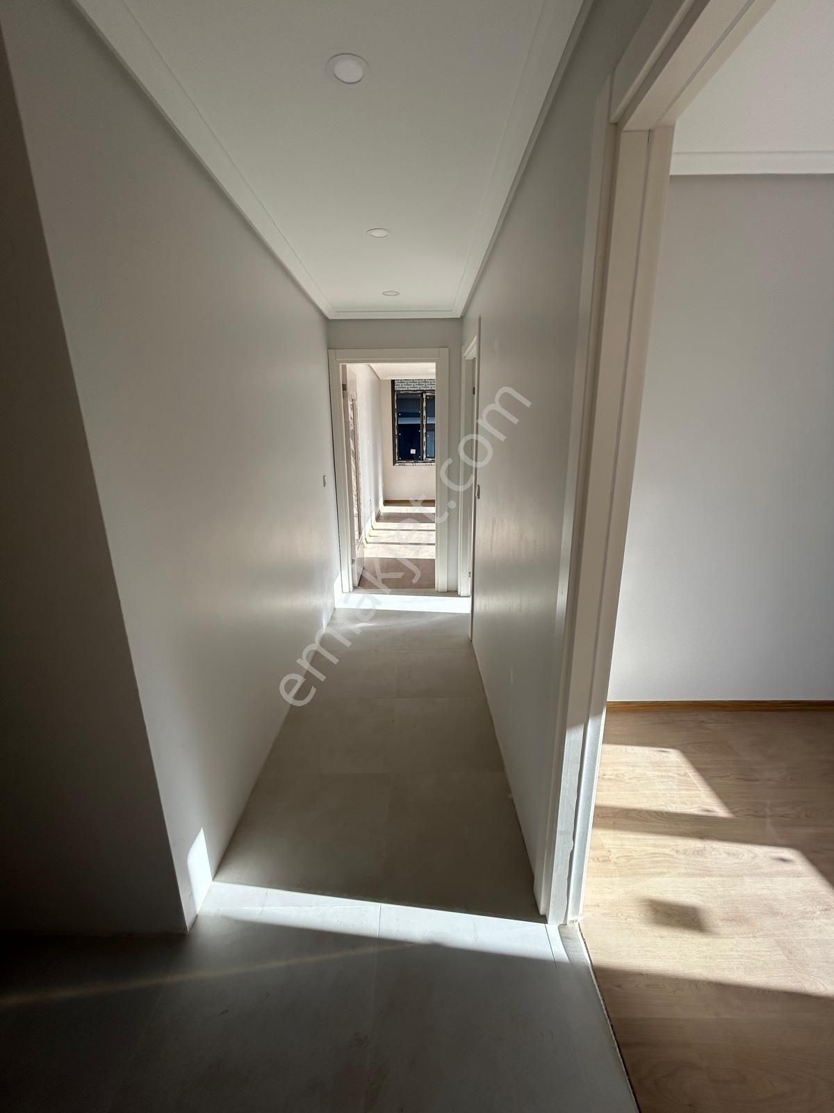 Üsküdar Nevçarşı Yanı 2+1 Otoparklı Sıfır Daire - Görsel 4