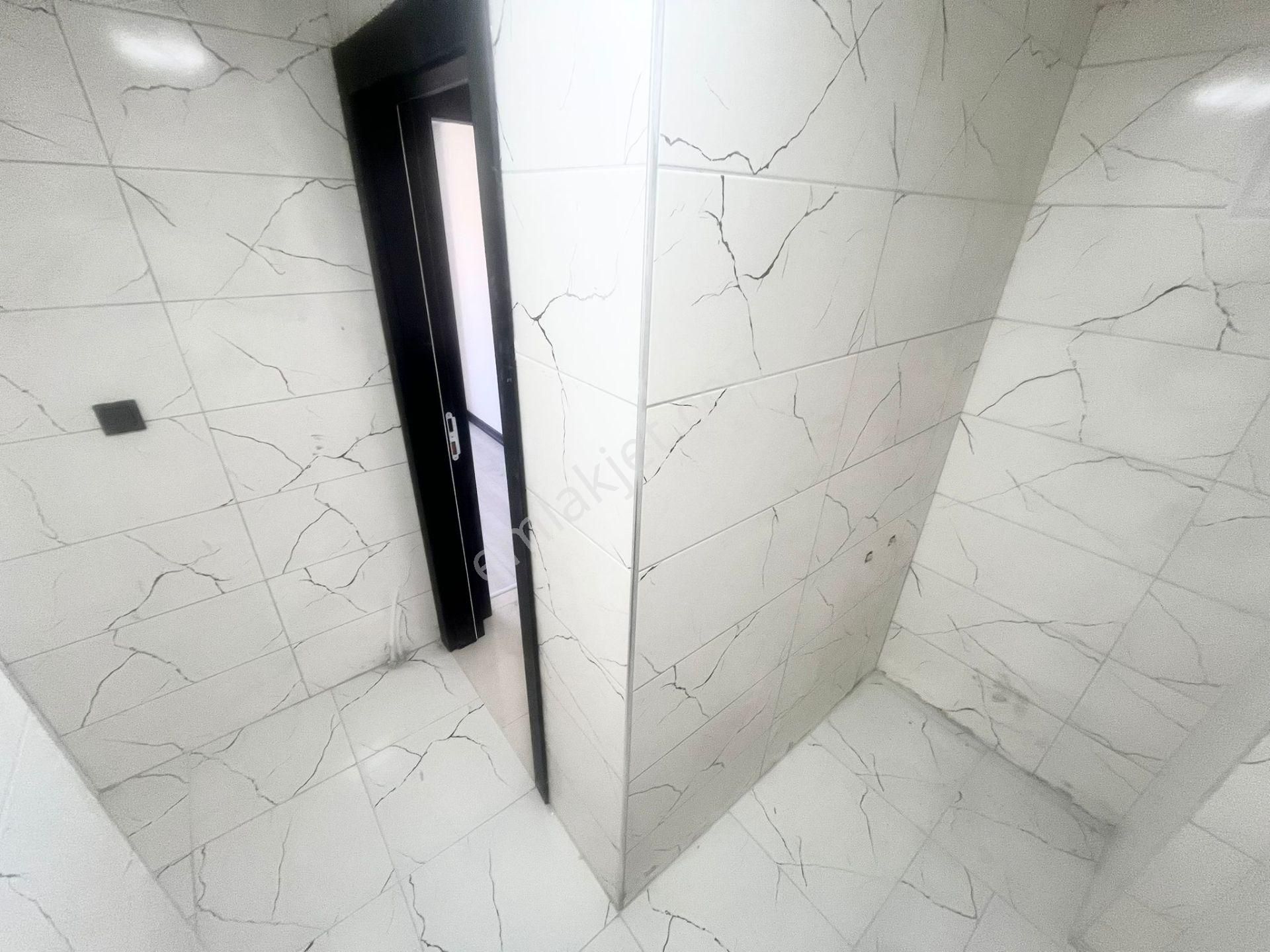 Battalgazi'de Kat Konumunda Sıfır 3+1 Kilerli Satılık Daire !! - Görsel 23