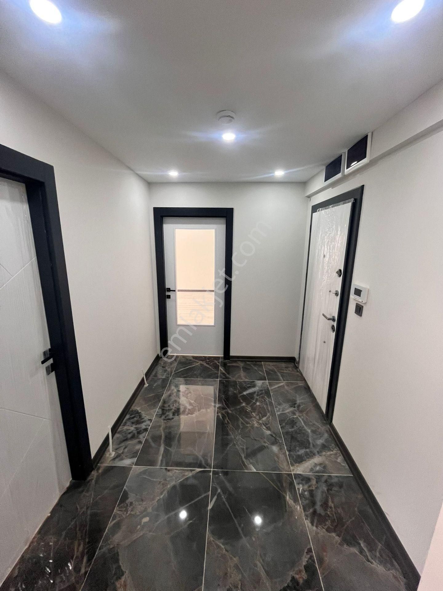 Battalgazi'de Kat Konumunda Sıfır 3+1 Kilerli Satılık Daire !! - Görsel 17