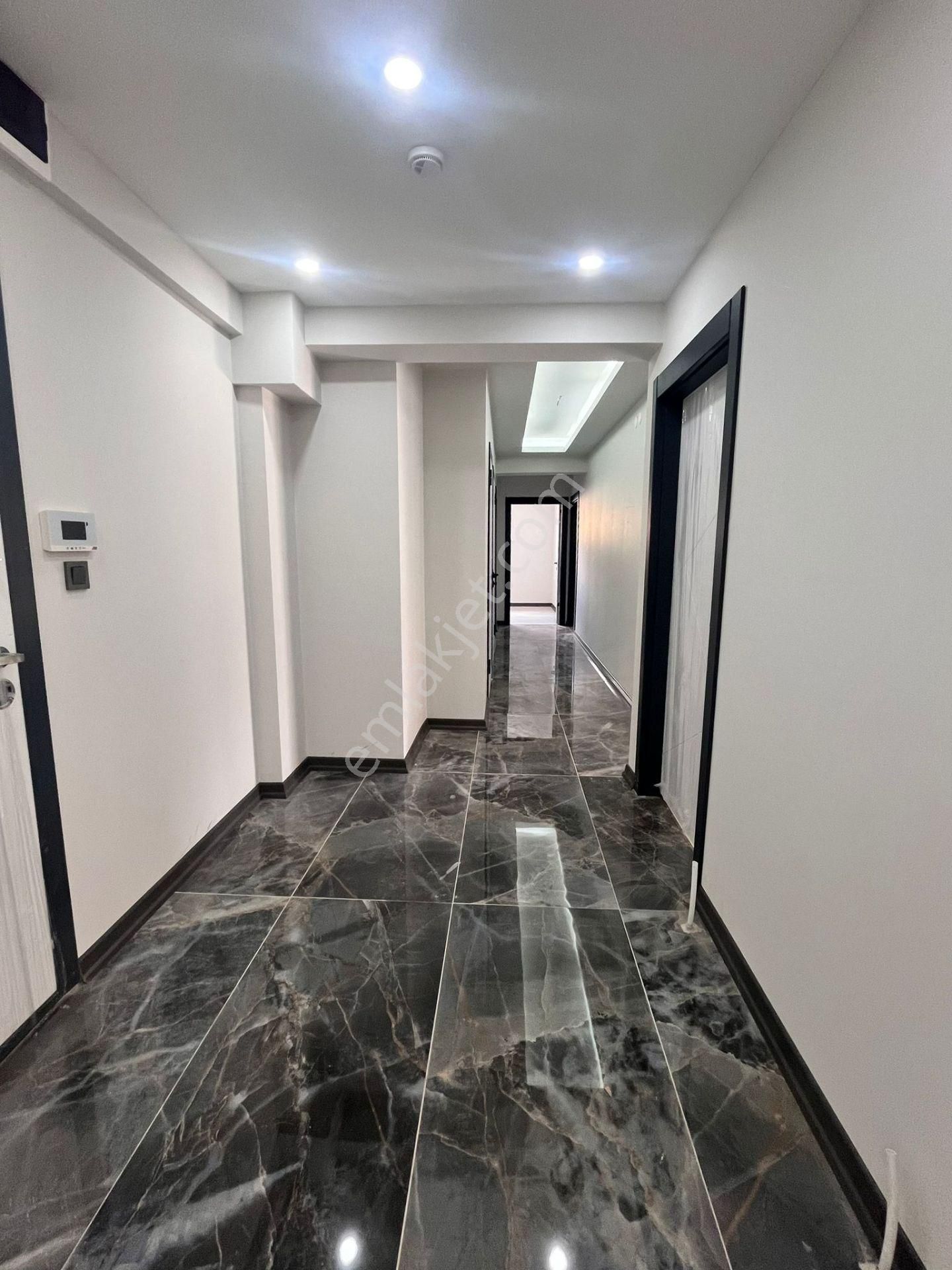 Battalgazi'de Kat Konumunda Sıfır 3+1 Kilerli Satılık Daire !! - Görsel 21