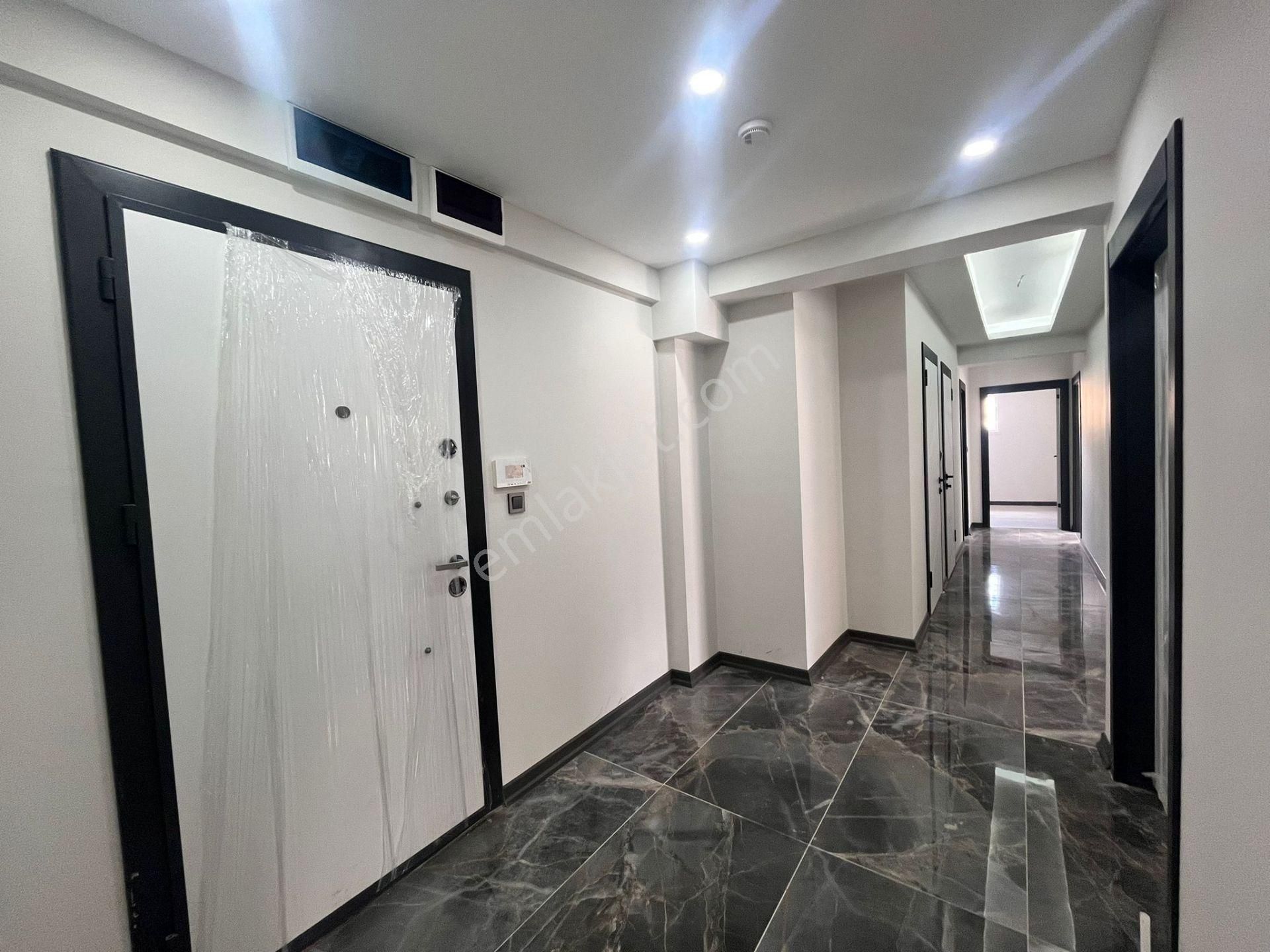 Battalgazi'de Kat Konumunda Sıfır 3+1 Kilerli Satılık Daire !! - Görsel 20