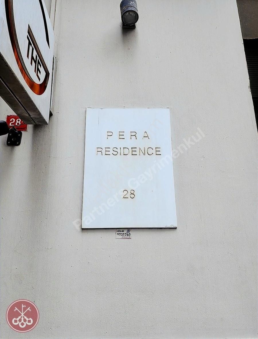 Beyoğlu Pera Resıdence'ta Ferah İş Yeri