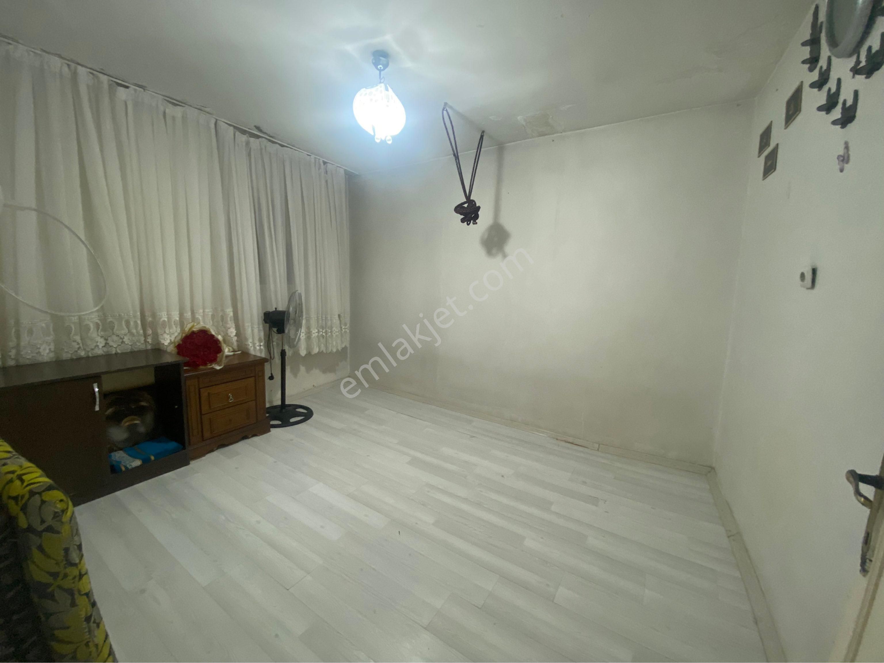 Güneş De 90m ,2 Katlı, 3 Er Odalı. Temiz Ev - Görsel 11