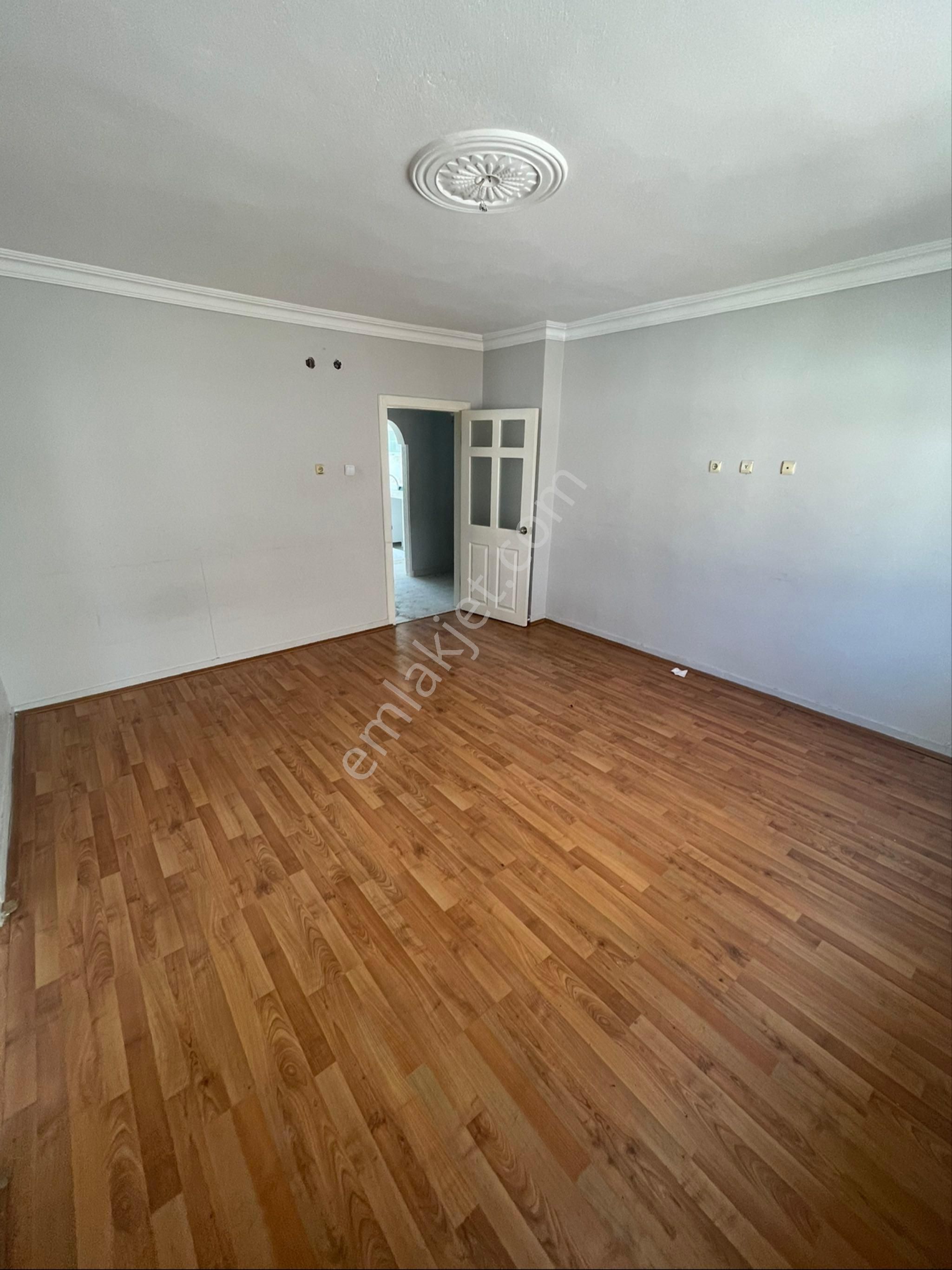 Sincan Maraş’a Çakmak Kiralık Daire Mahallesi 3 + 1 Salona Büroda Kiralık Daire