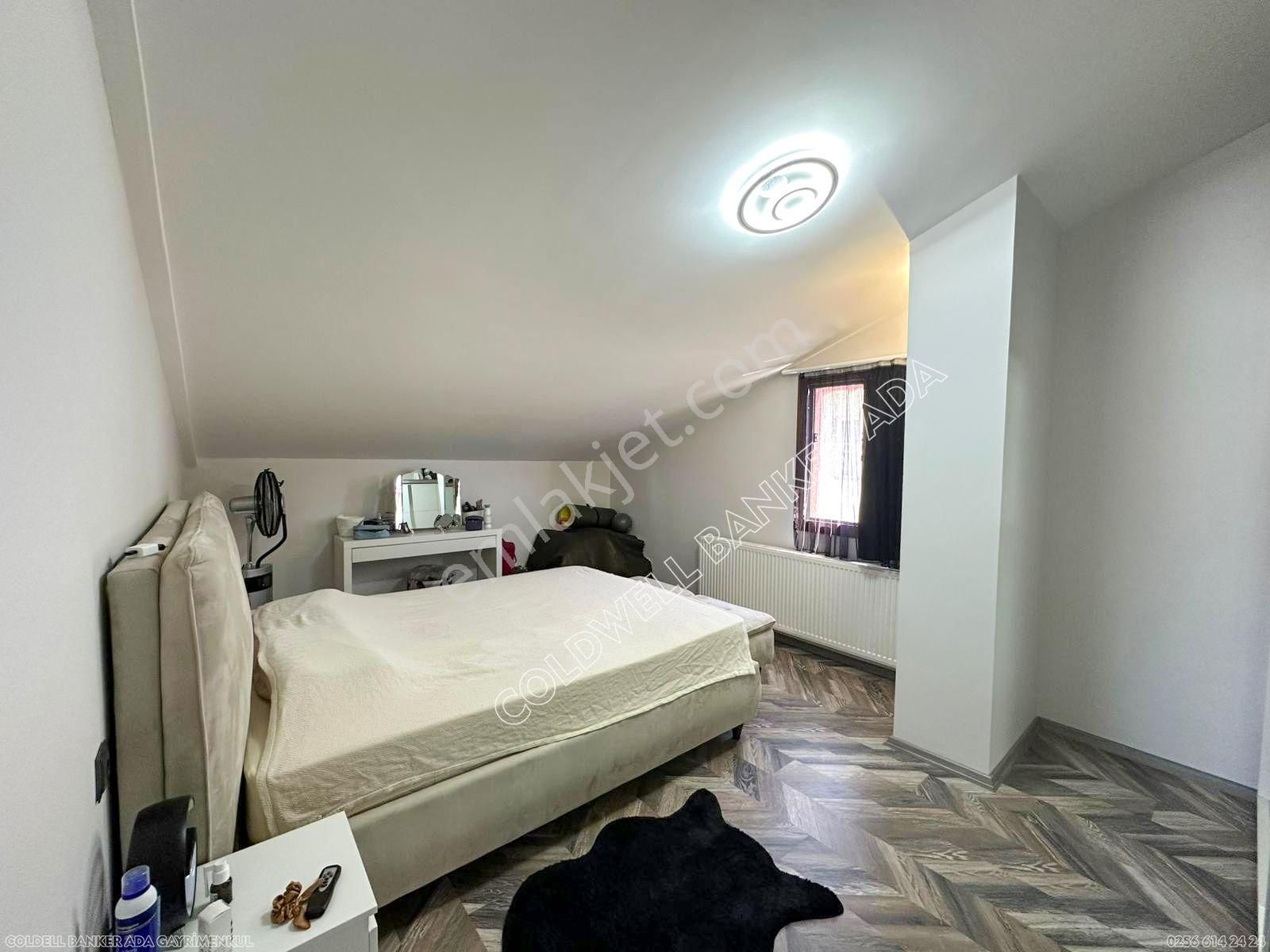 Kuşadası Kadınlar Denizi’nde Satılık Deniz Manzaralı 6+2 Tripleks Villa - Görsel 23