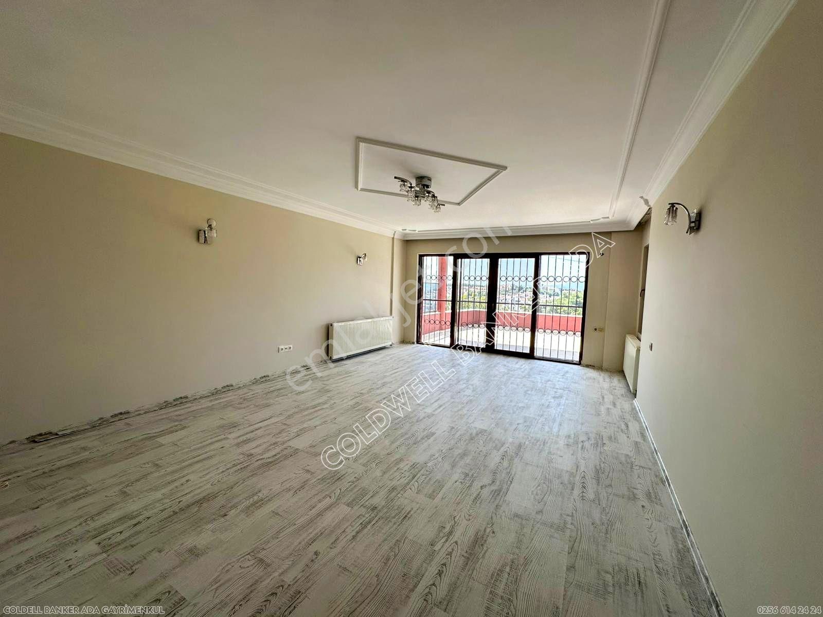 Kuşadası Kadınlar Denizi’nde Satılık Deniz Manzaralı 6+2 Tripleks Villa - Görsel 6