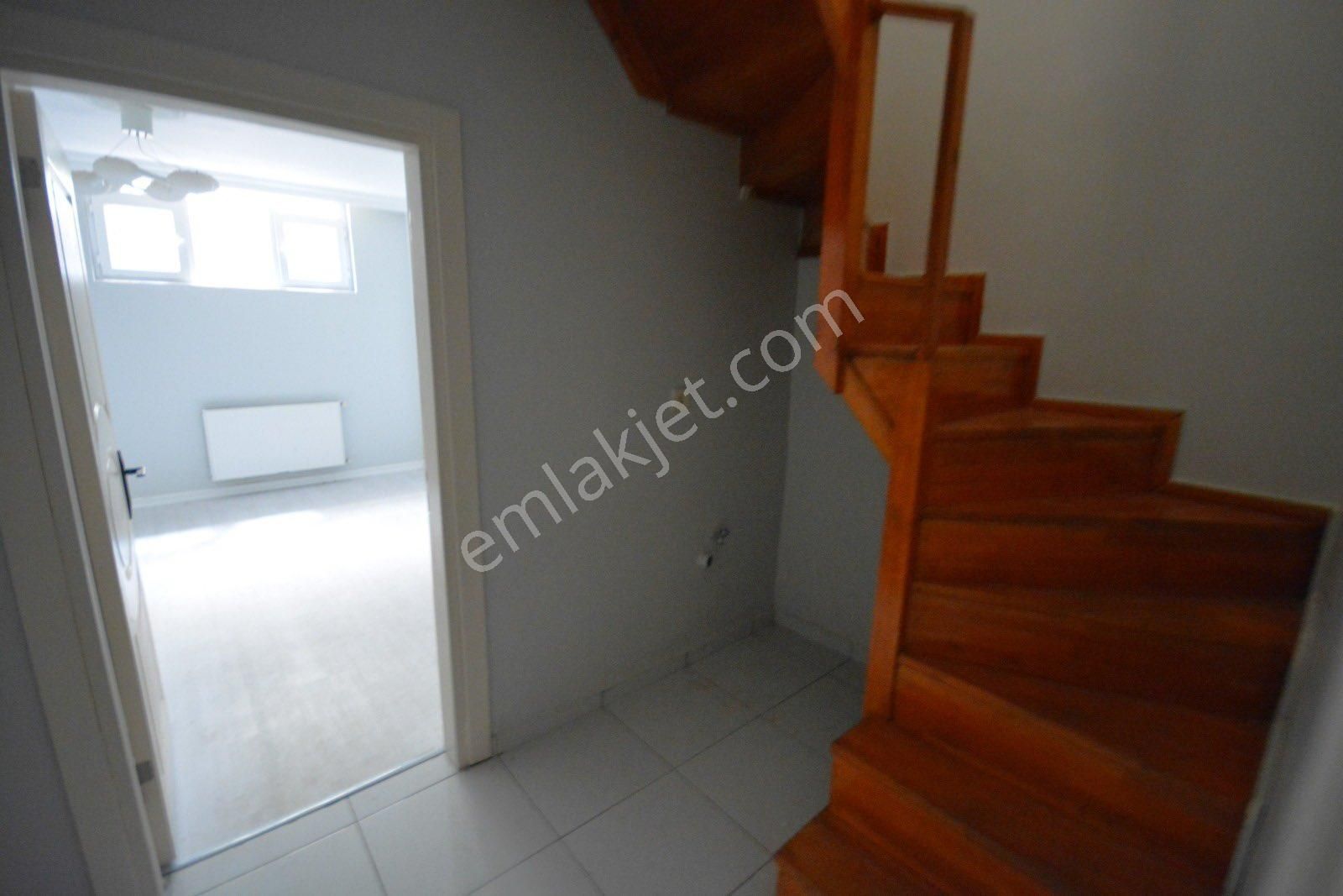 Samandıra Merkezde Satılık 2+1ters Dubleks Daire - Görsel 24