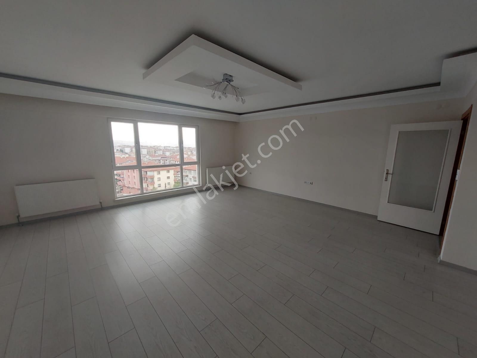 4+1 Kartaltepe Kartal Sitesi 8. Kat Harika Manzaralı