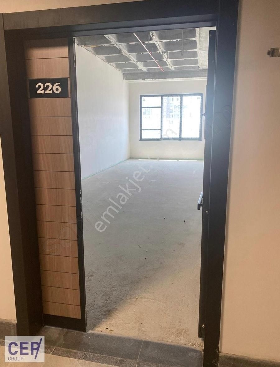 Elmas Kulede İçi Hazır Teslim Edilecek B Blokta Kiralık Atölye - Görsel 3