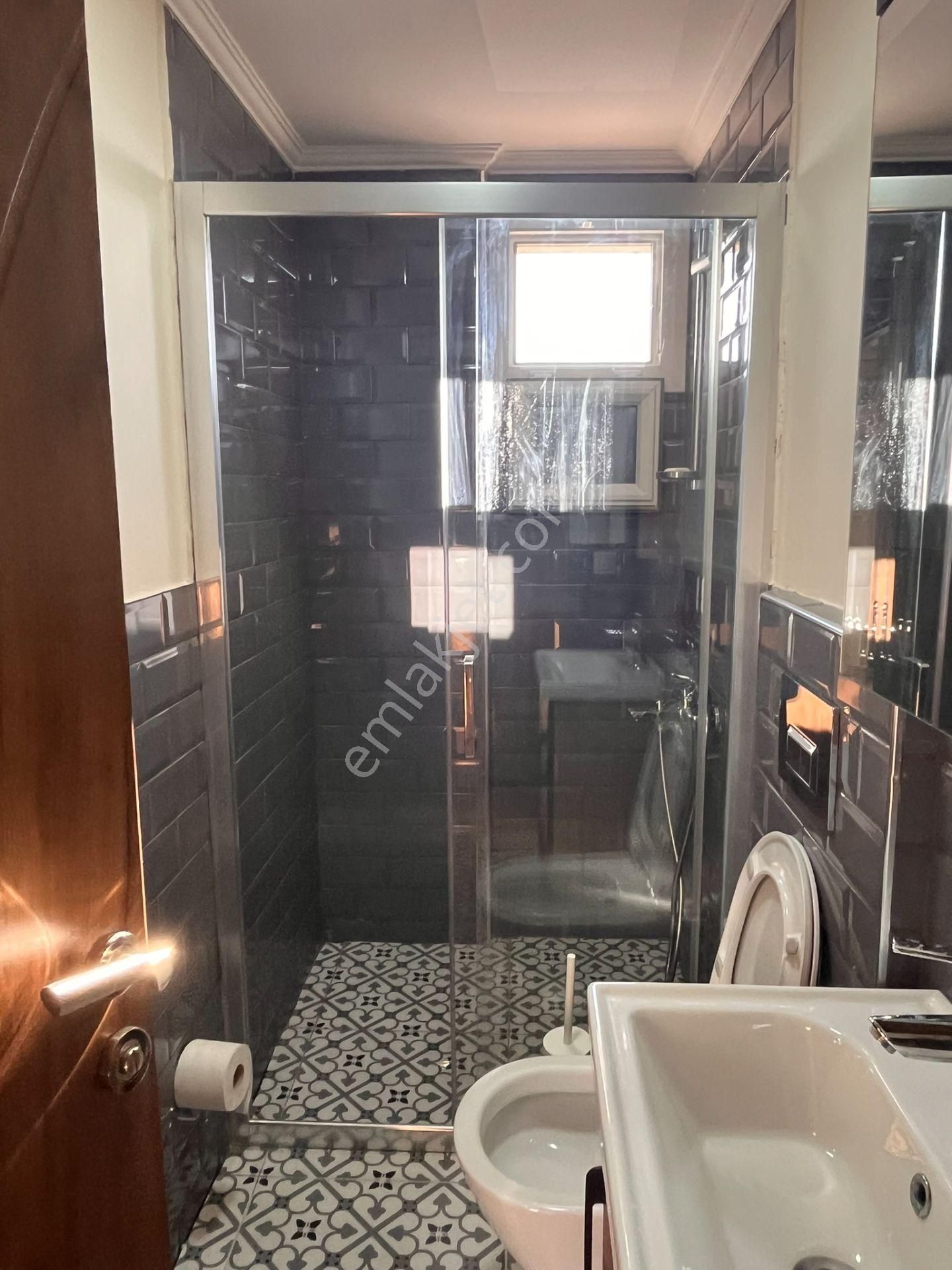 Kaan Emlak'tan Çeşme Ovacık'ta Taşın Zarafetiyle Buluşturulmuş Lüks 6+1 Villa - Görsel 12