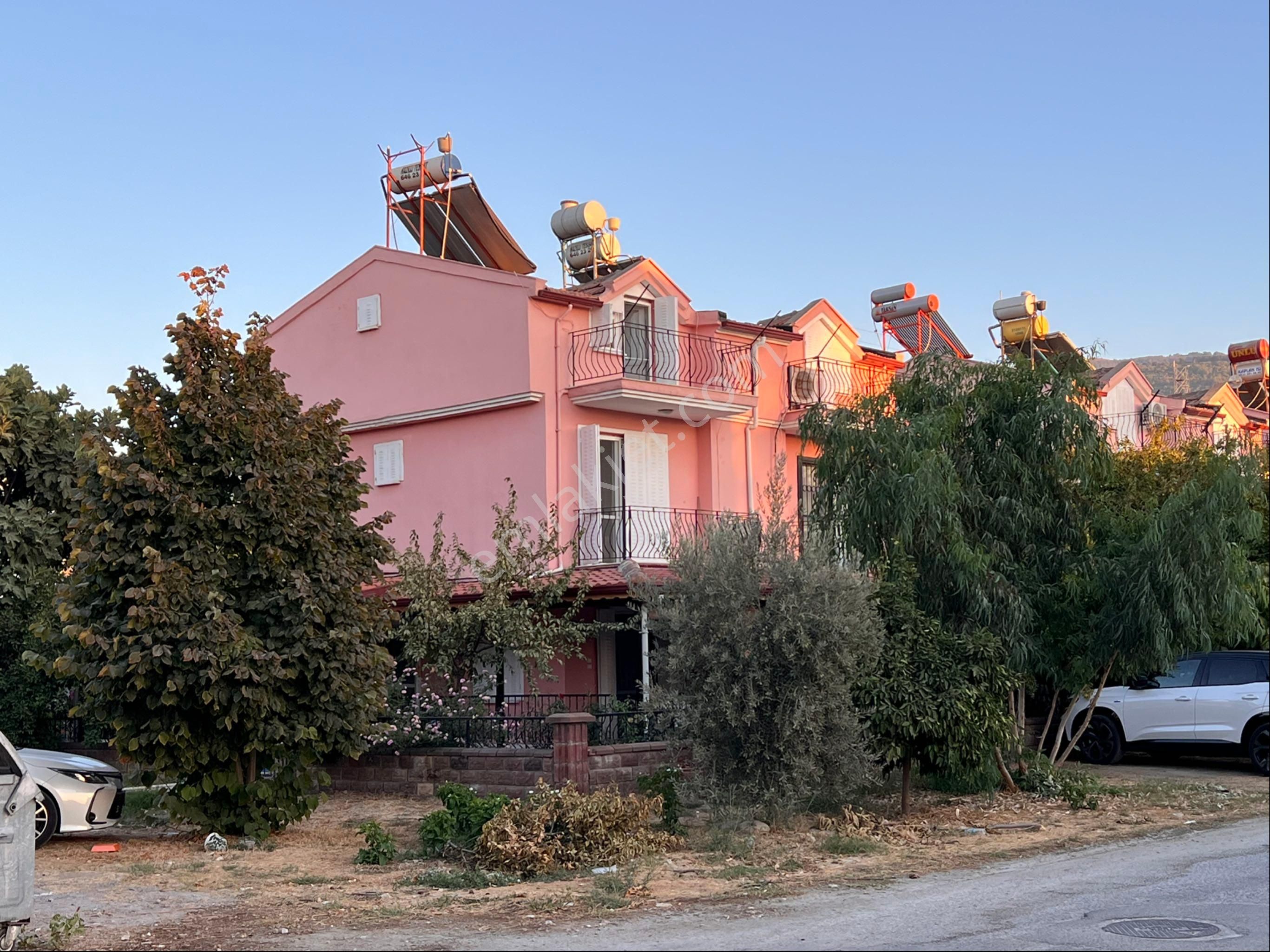 Kuşadası Davutlar'da Cihangül Sitesi'nde Satılık Tripleks Yazlık - Görsel 34