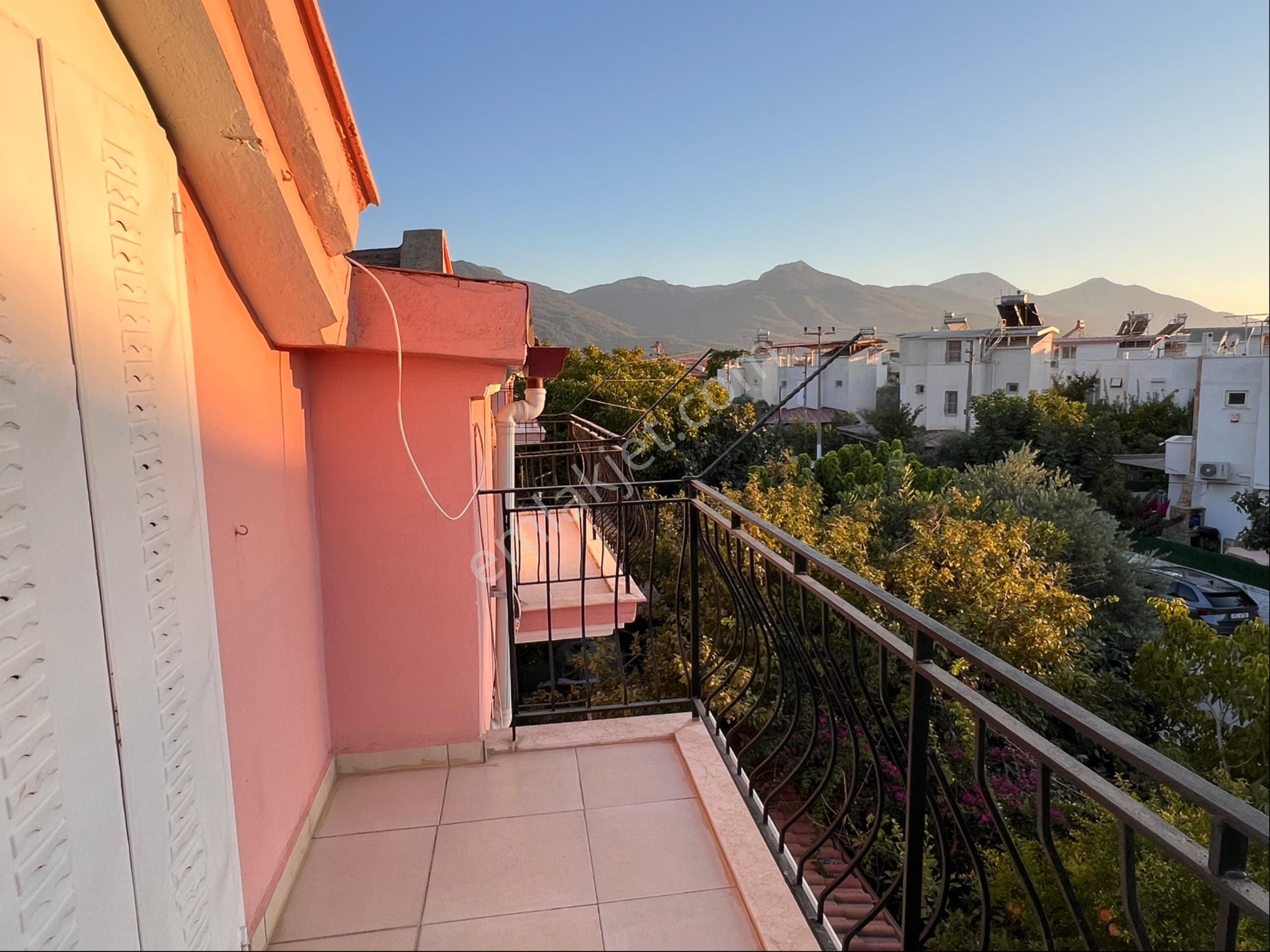 Kuşadası Davutlar'da Cihangül Sitesi'nde Satılık Tripleks Yazlık - Görsel 23