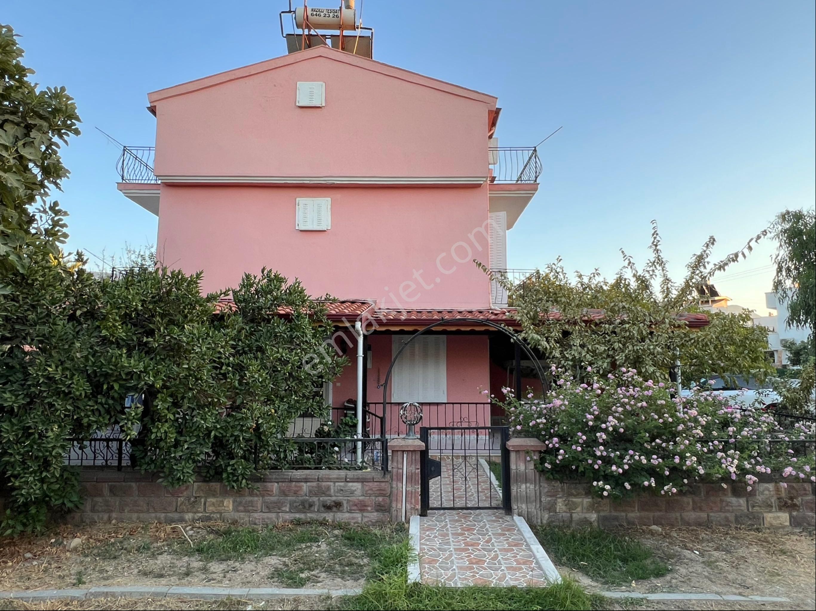 Kuşadası Davutlar'da Cihangül Sitesi'nde Satılık Tripleks Yazlık - Görsel 35