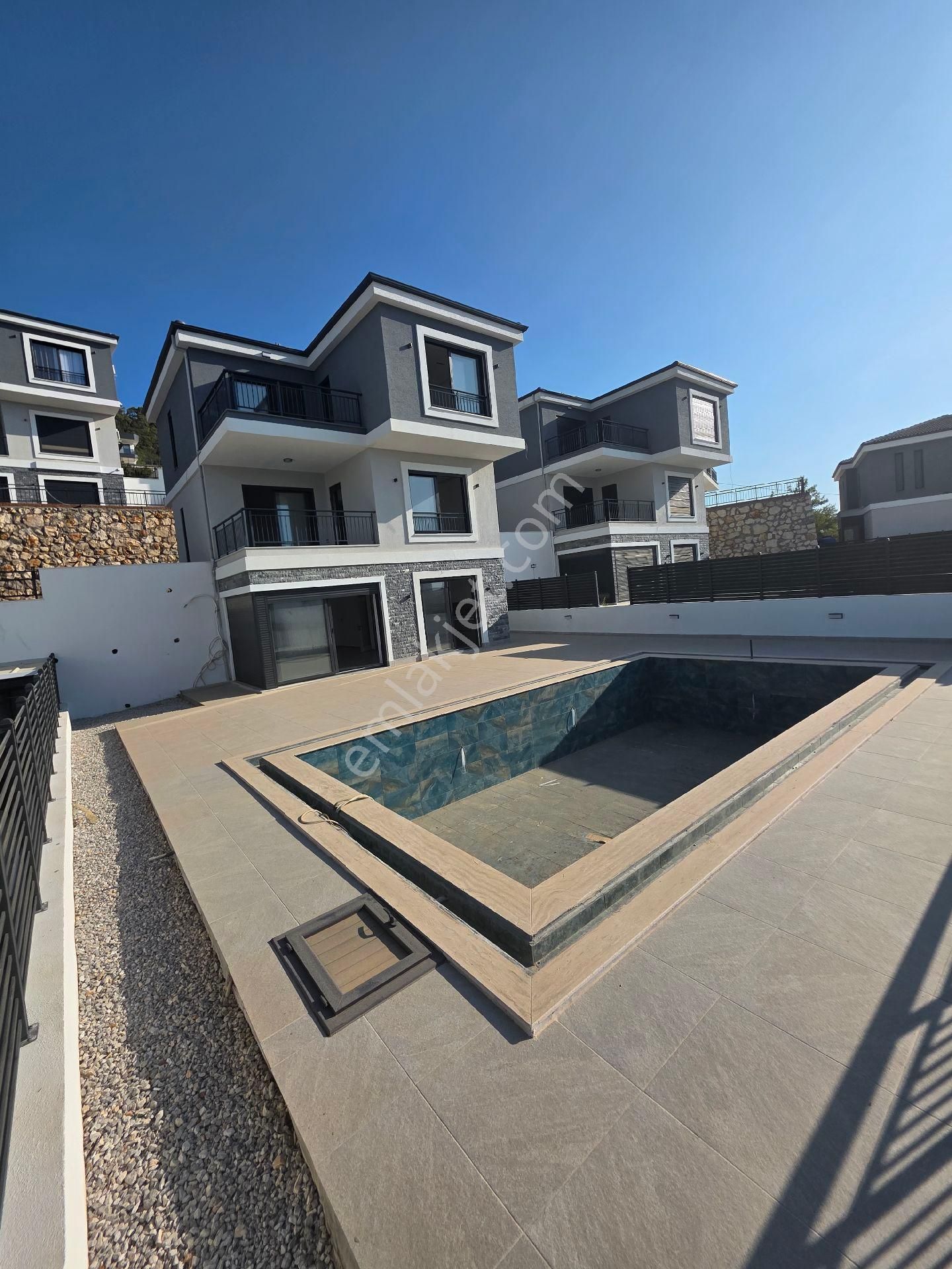 📲🏕 Didim Akbük’te Satılık Panoramik Deniz Manzaralı Tam Müstakil Villa 🏕🌊 - Görsel 3