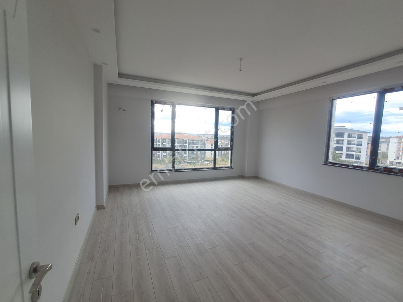 Ekşioğlu' Ndan Tekirdağ Süleymanpaşa Atatürk Mah Güzel Konumda 3+1 Satılık Daire - Görsel 2