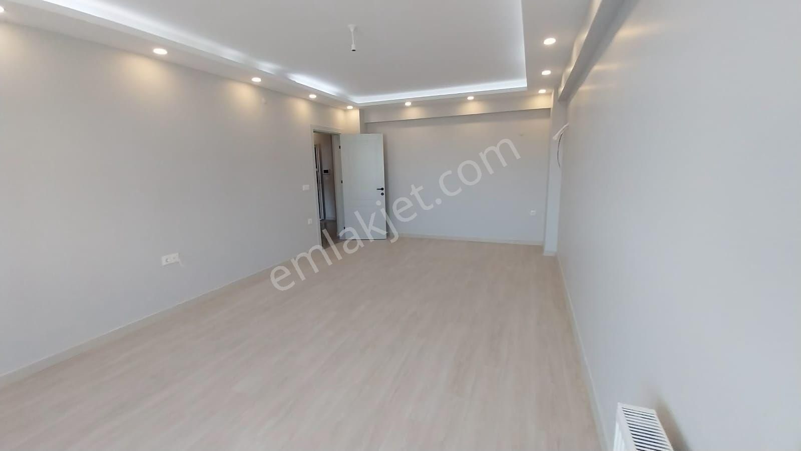 Ekşioğlu 'dan Tekirdağ Süleymanpaşa Atatürk Mahallesi Satılık Daire 2+1 - Görsel 3