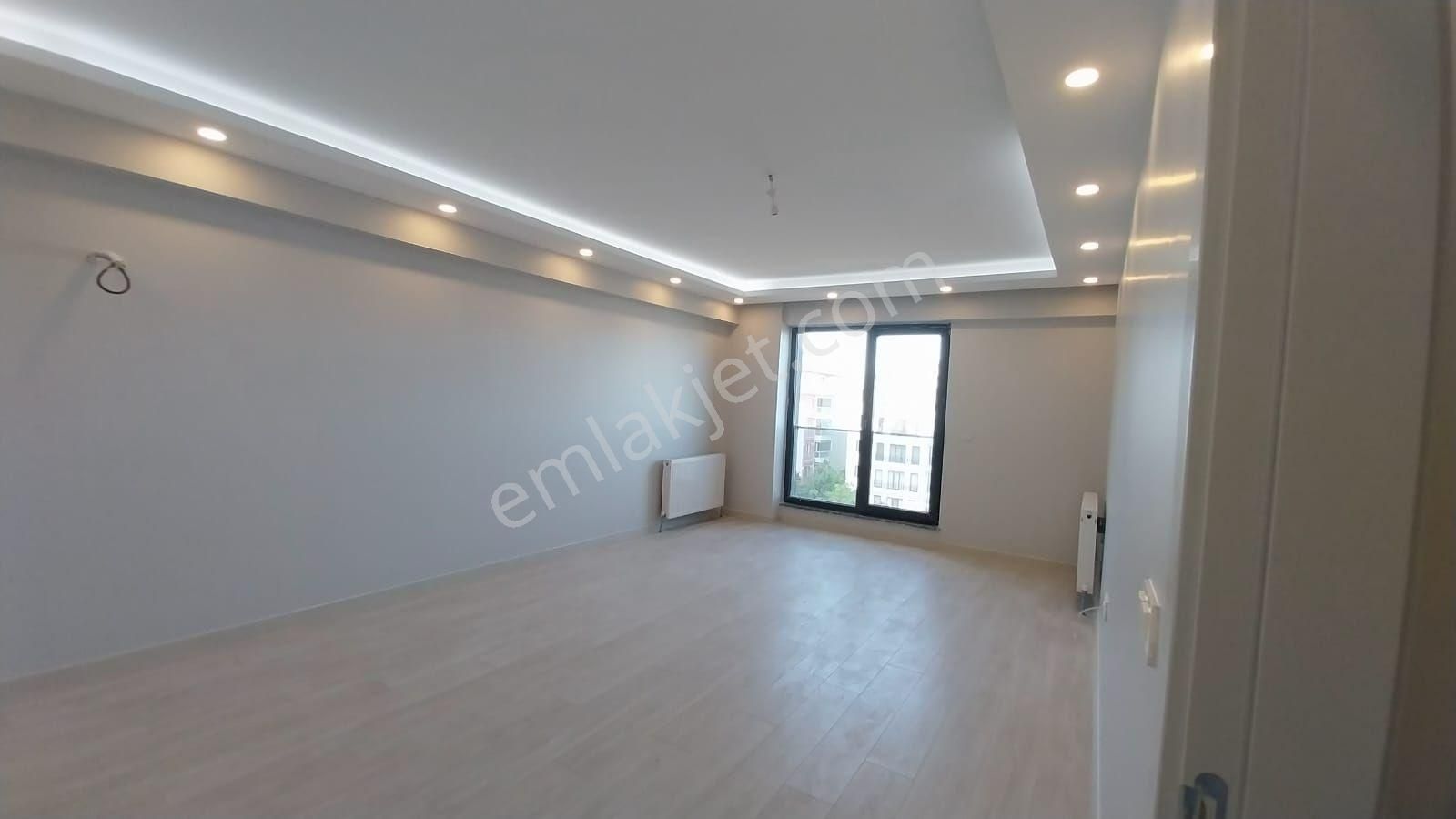 Ekşioğlu 'dan Tekirdağ Süleymanpaşa Atatürk Mahallesi Satılık Daire 2+1