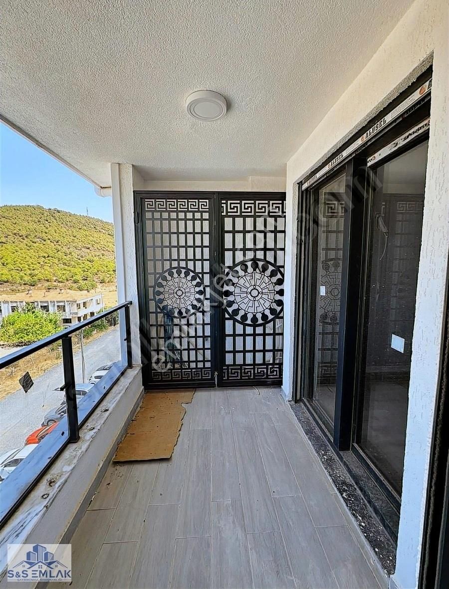 S&s Emlak'dan Sarımsaklı'da 1+1 Havuzlu Sitede Sıfır Daire - Görsel 6